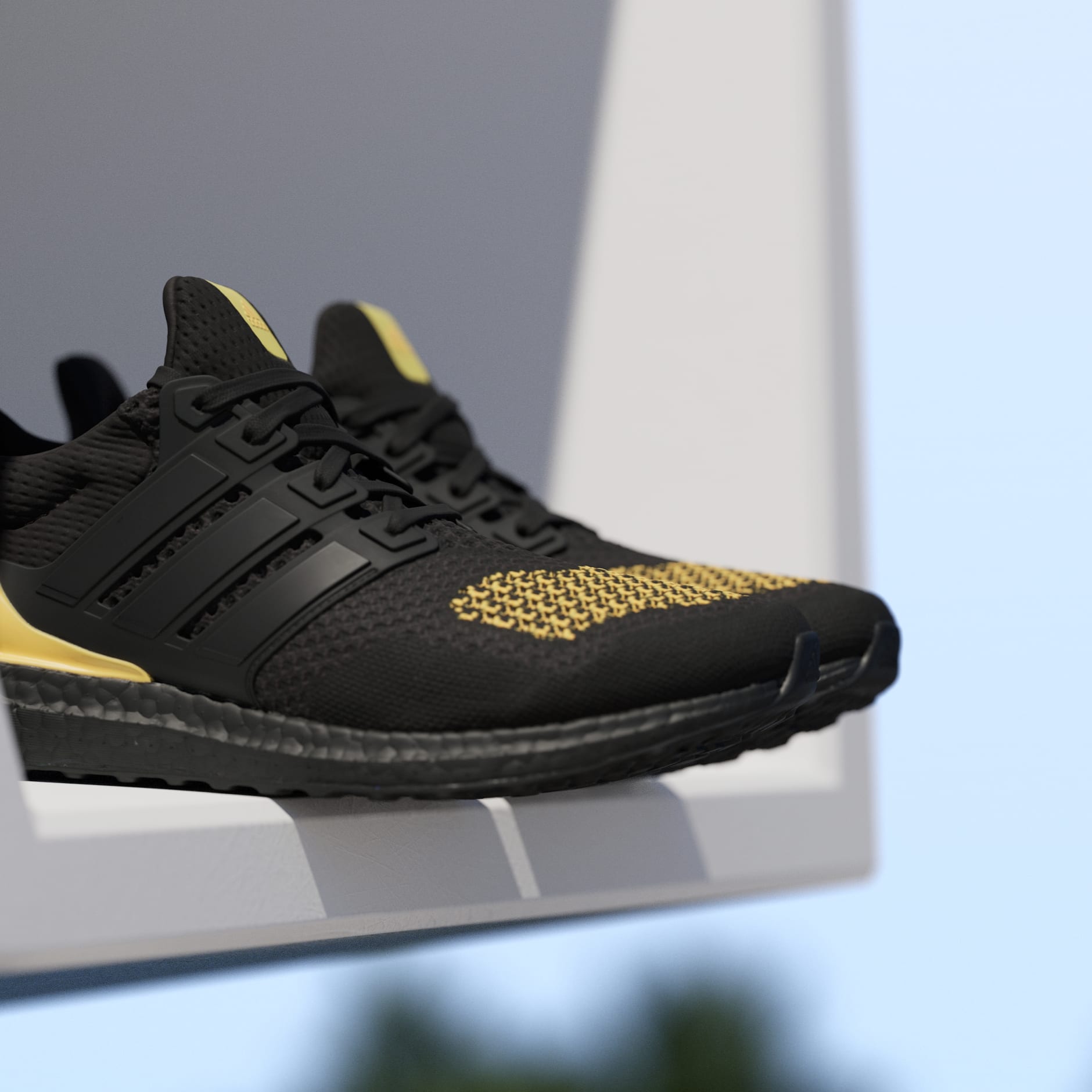 נעלי Ultraboost 1.0