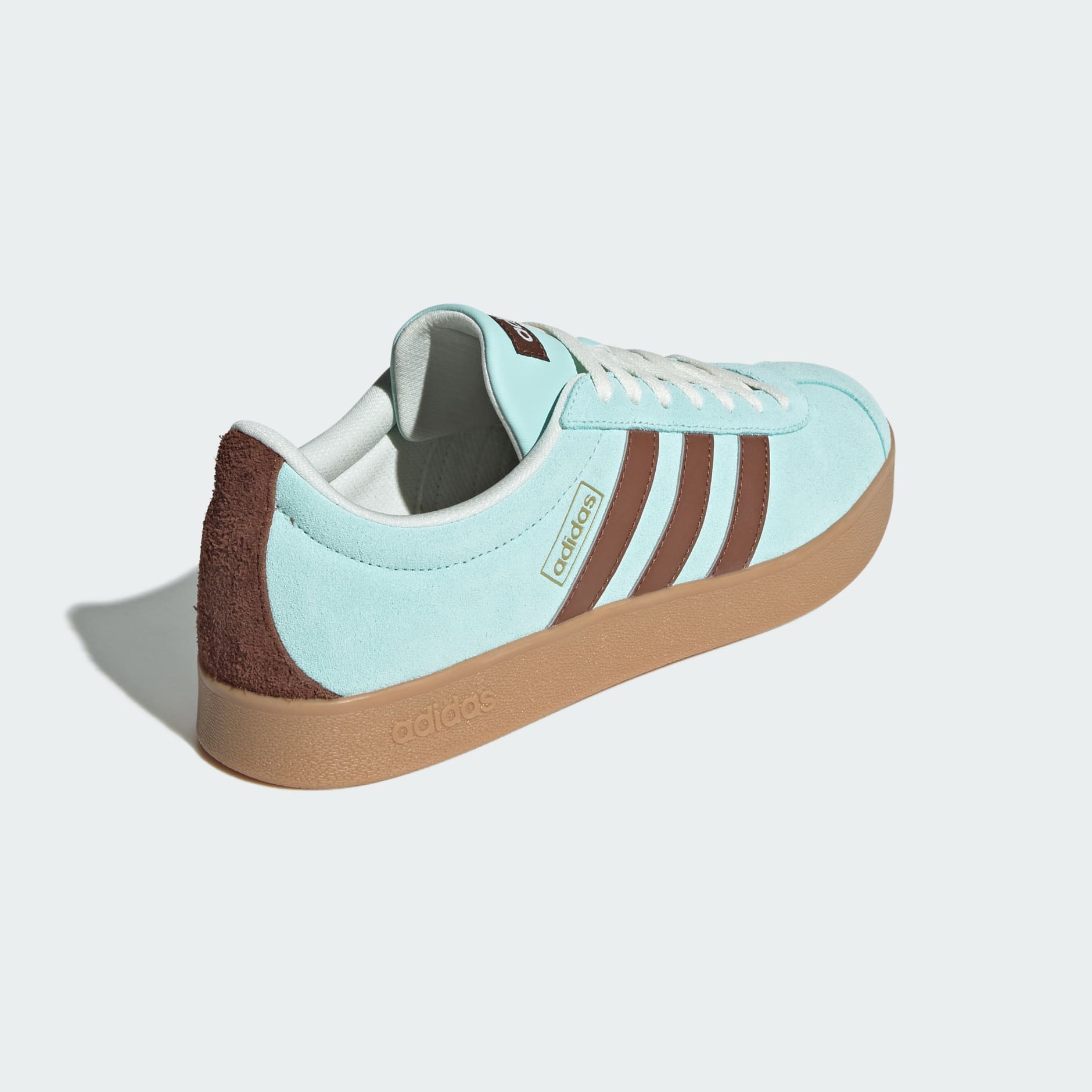 VL Court 經典運動鞋