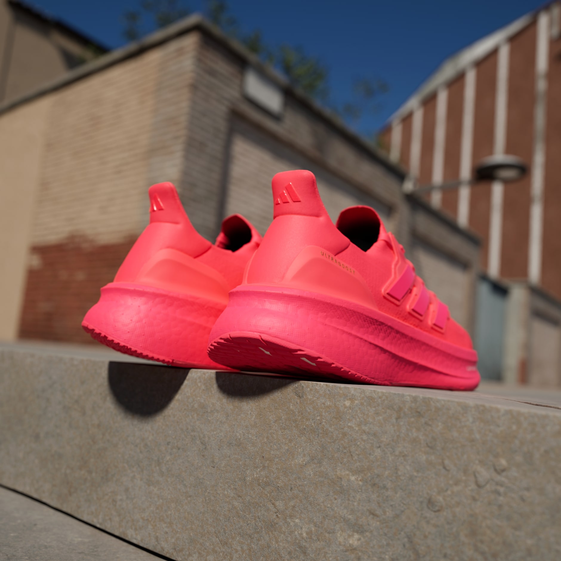 נעלי Ultraboost 5