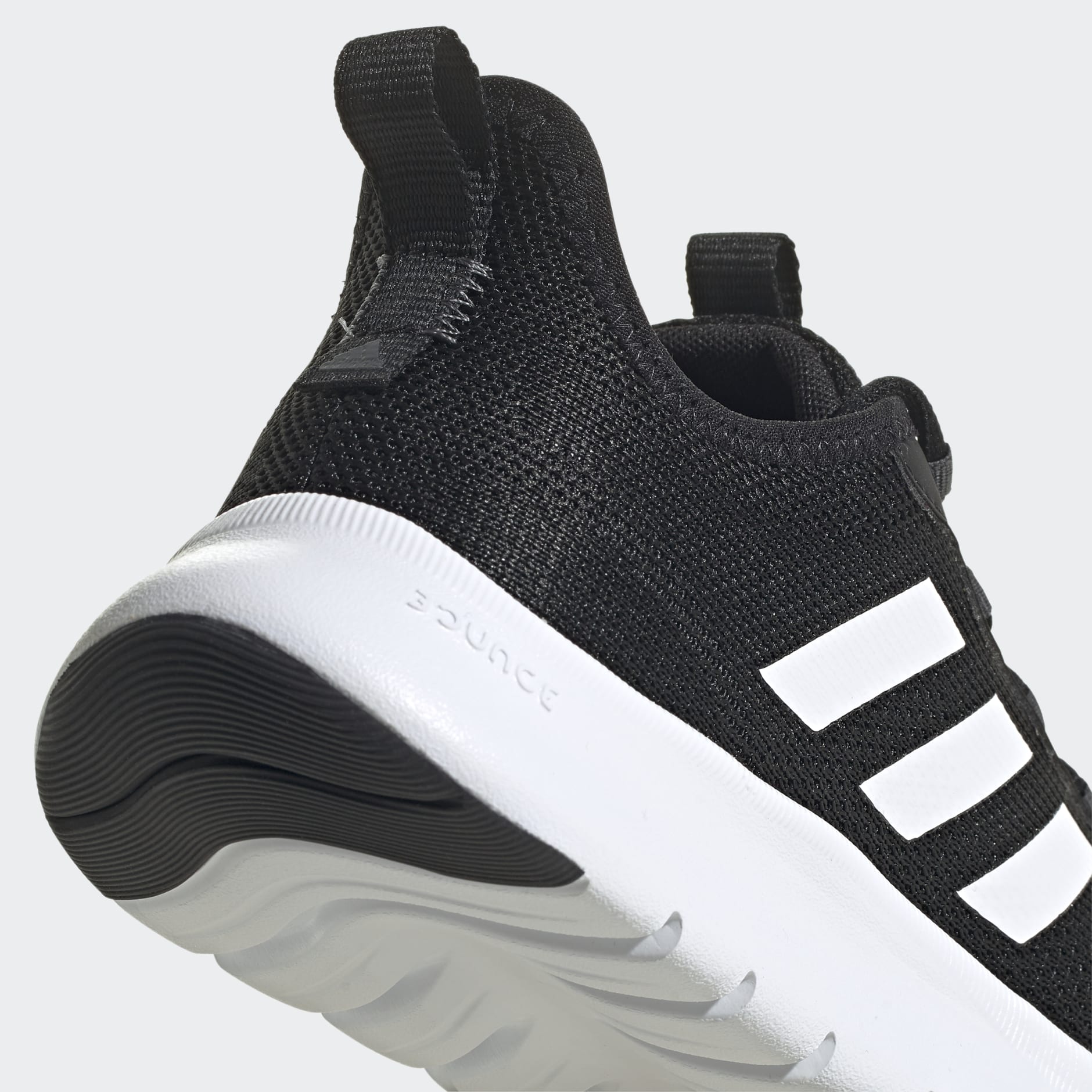Nario Move Shoes