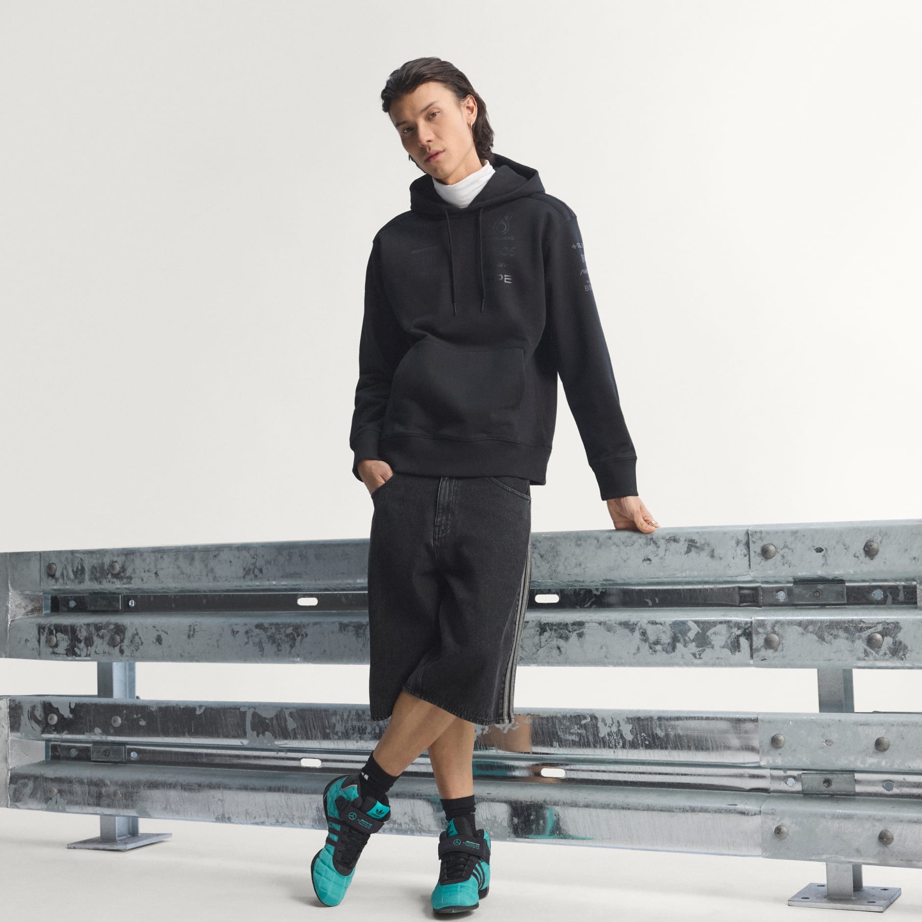 Mercedes - AMG Petronas Formula 1 Team Night Driver Hood Men