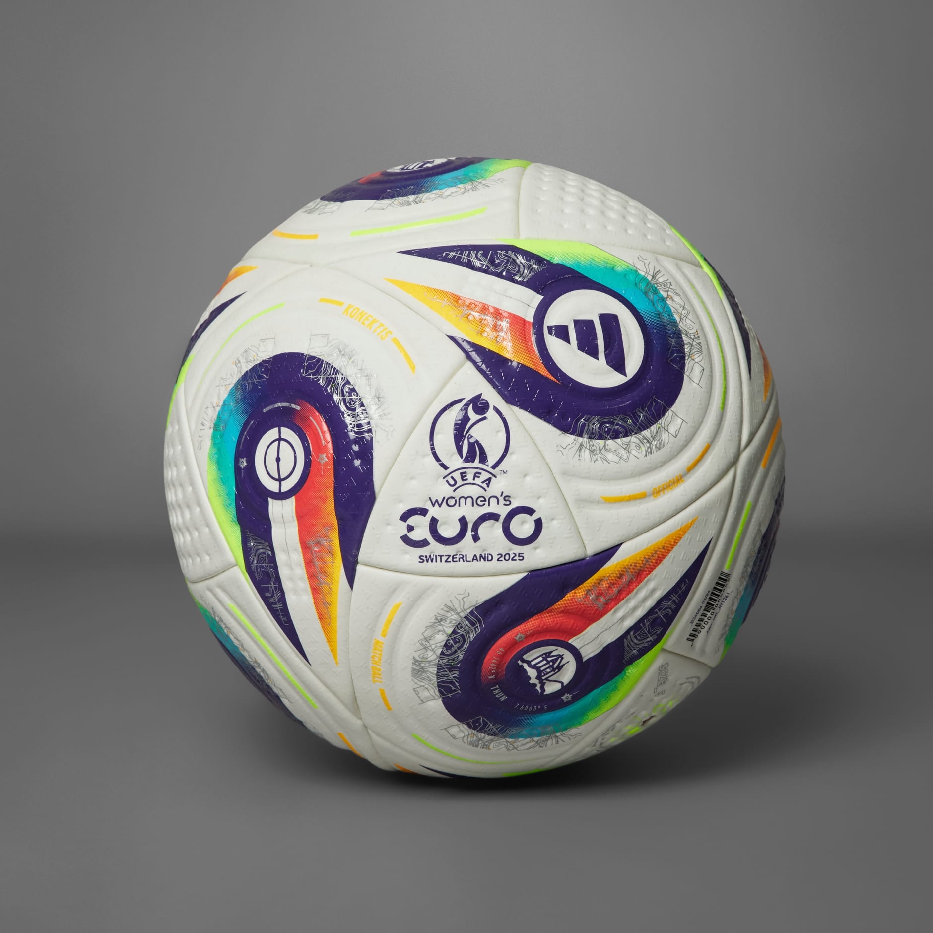Adidas Terrapass is official match ball of J League 2009