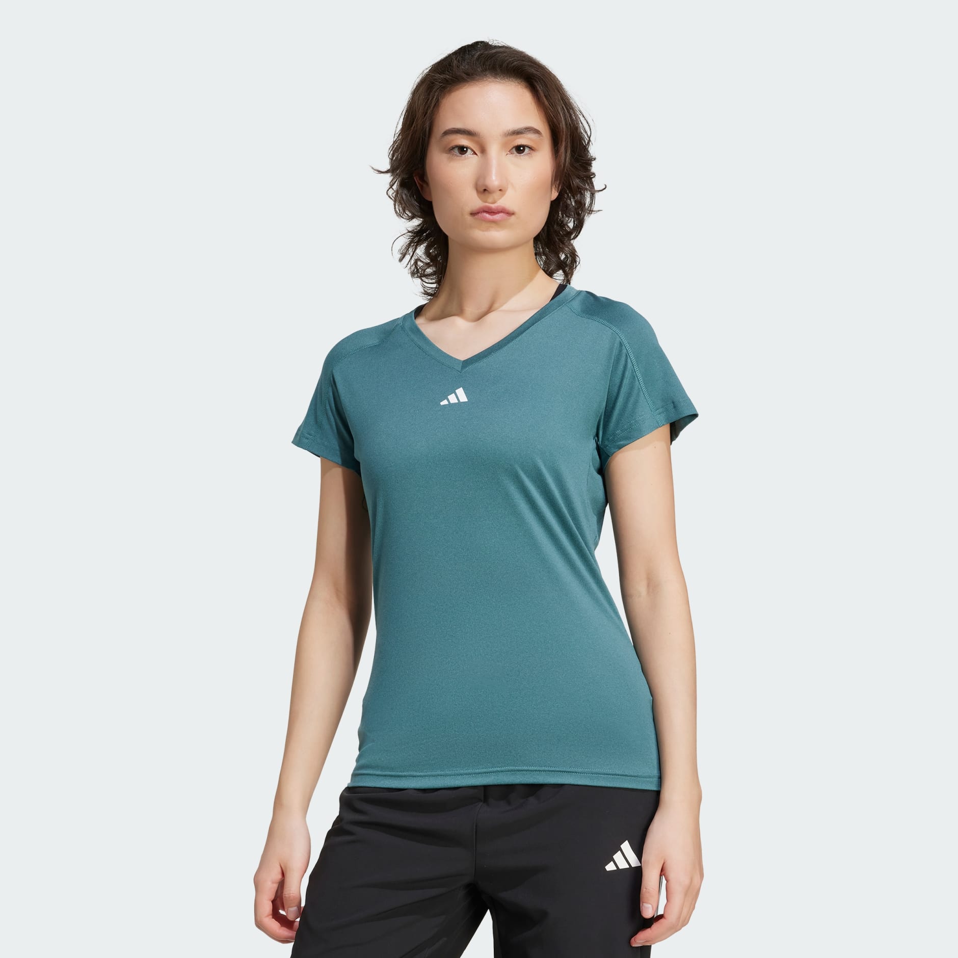 Tricou minimalist cu guler &icirc;n V Train Essentials AEROREADY
