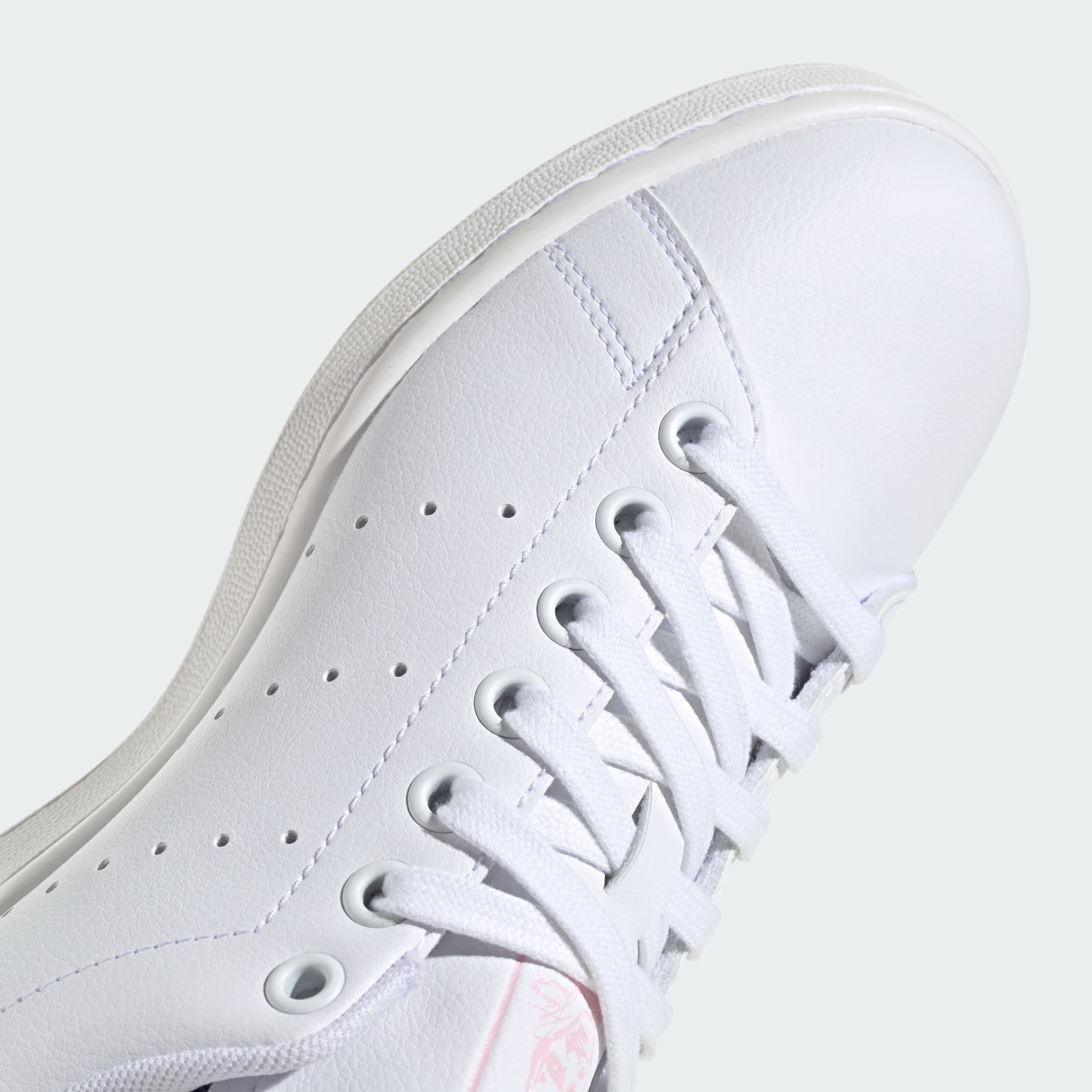 adidas Stan Smith Shoes - White | adidas UAE