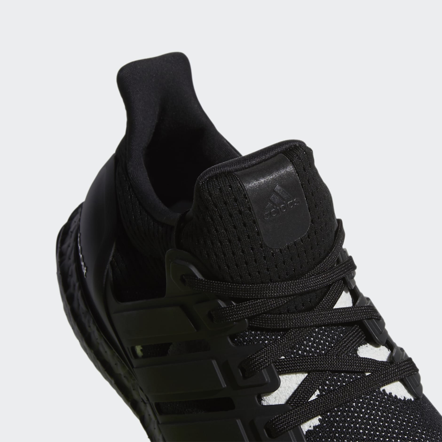 Ultraboost 5.0 DNA Shoes