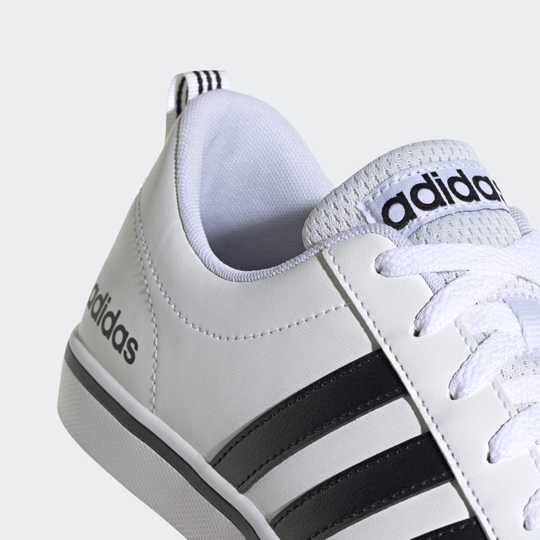 VS Pace Lifestyle Skateboarding Shoes