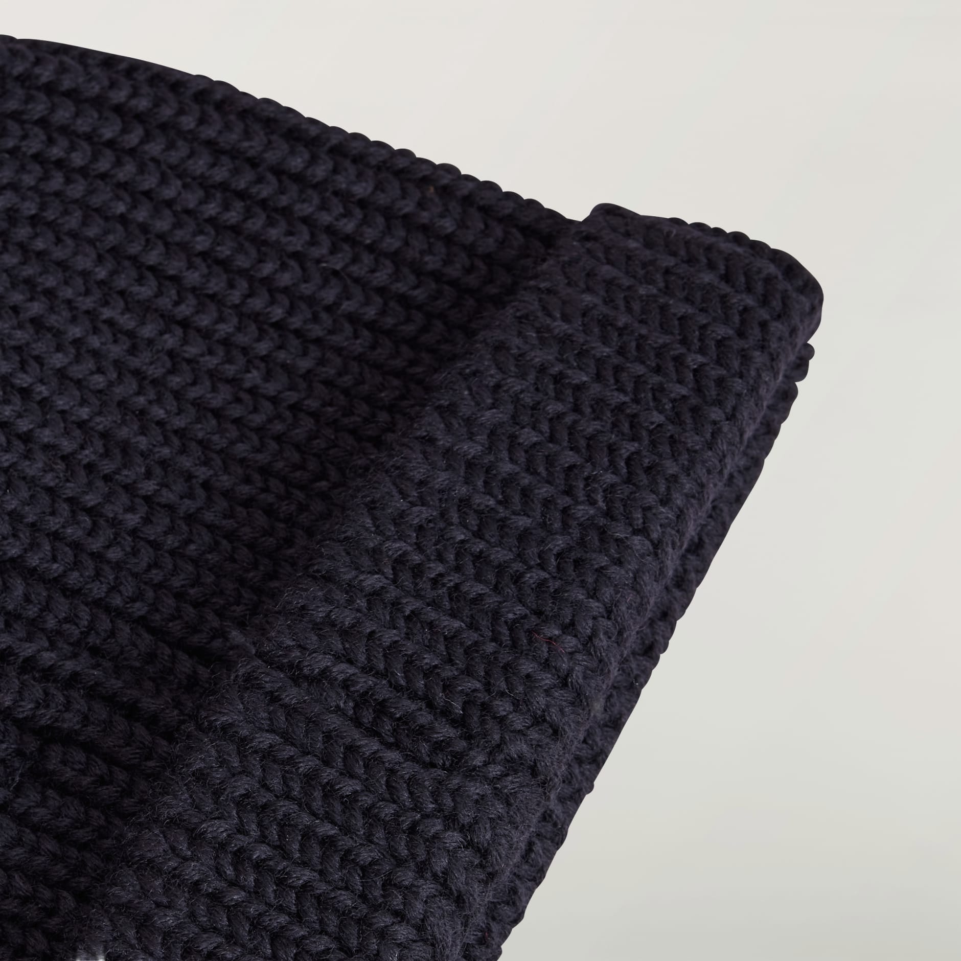 Căciulă Y-3 din tricot gros