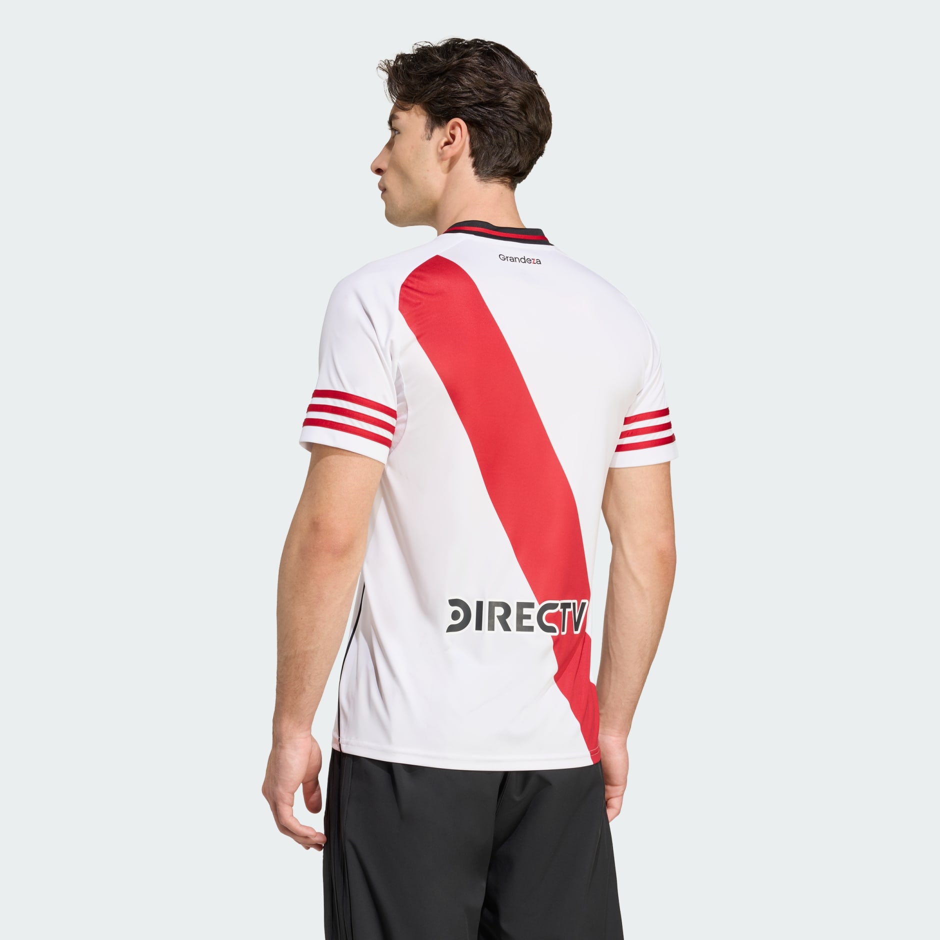 Tricou River Plate 25/26 pentru meciurile de acasă
