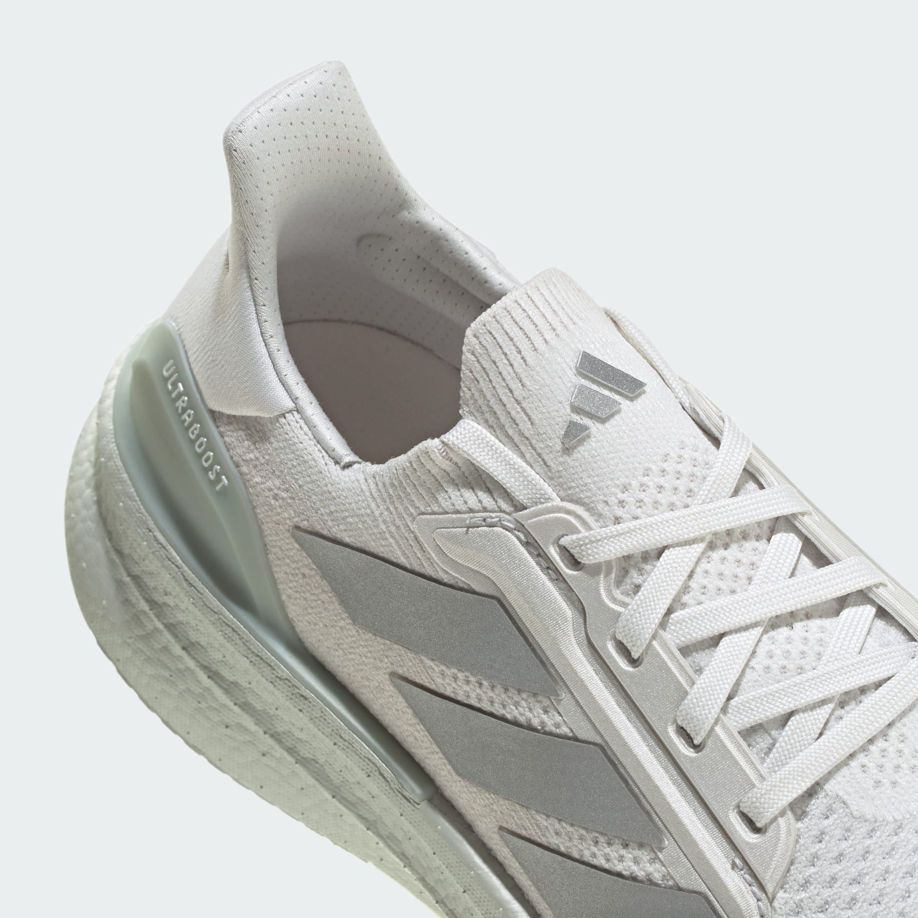 נעלי Ultraboost 5x