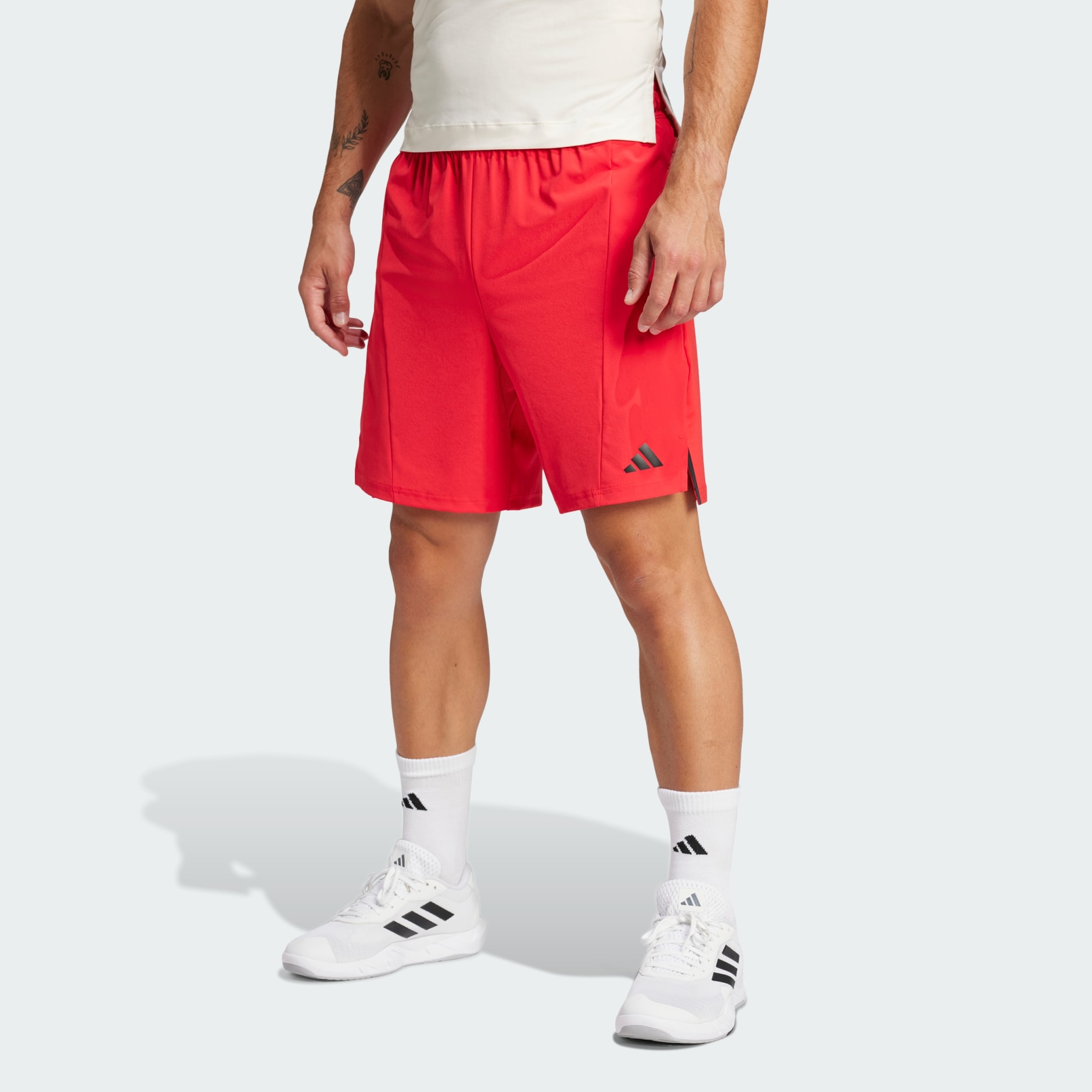 עיצוב עבור מכנסי אימון היברידיים קצרים