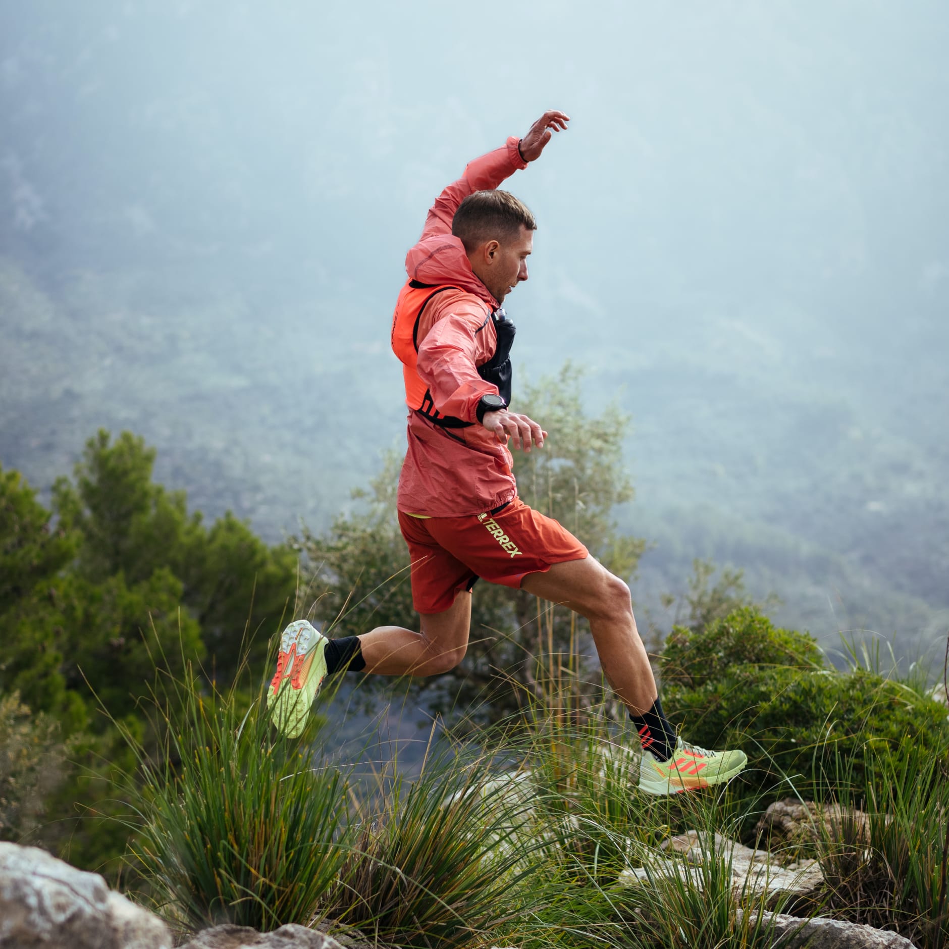 TERREX AGRAVIC FLOW 2 TRAIL RUNNING SHOES