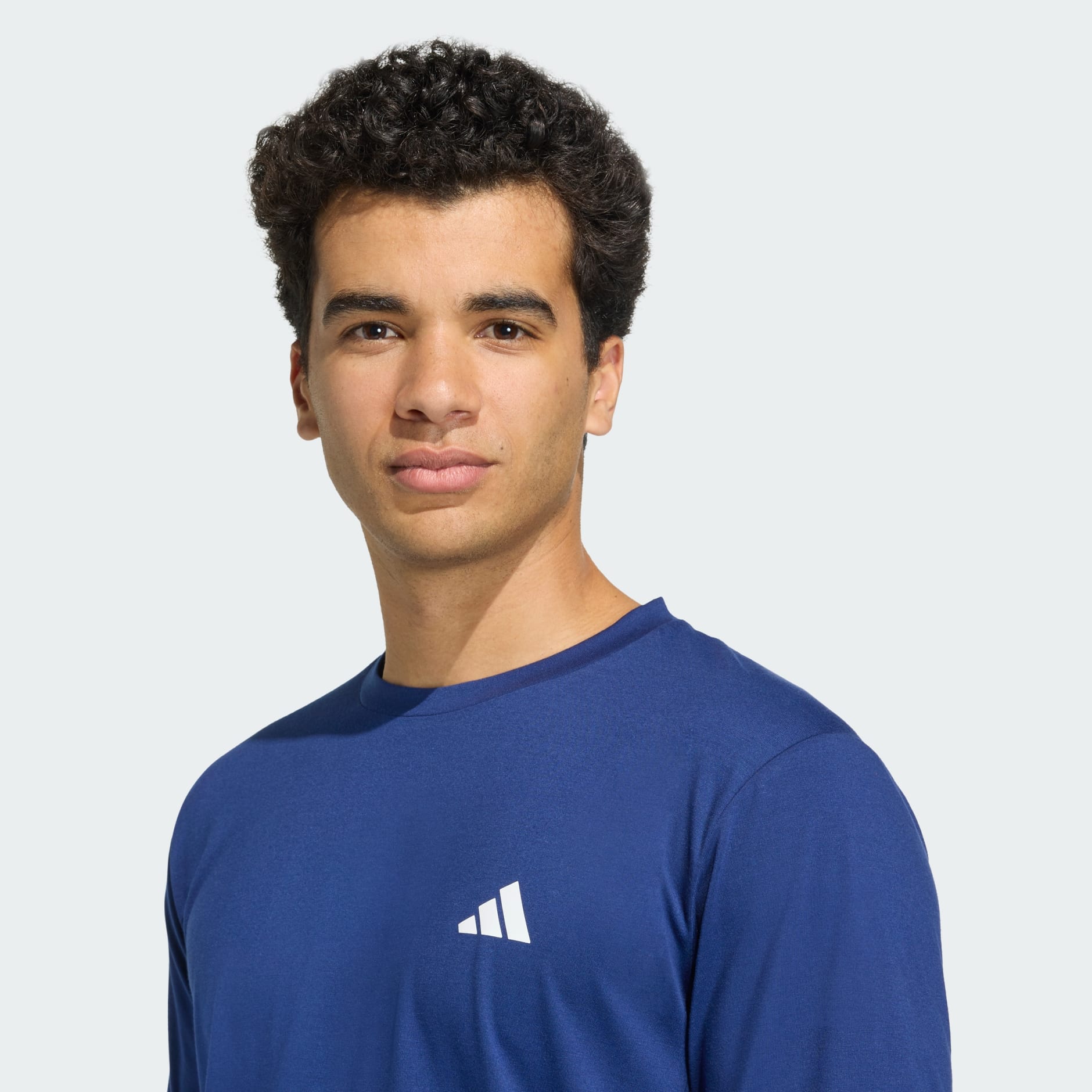 WORKOUT ESSENTIALS FEELREADY T-SHIRT