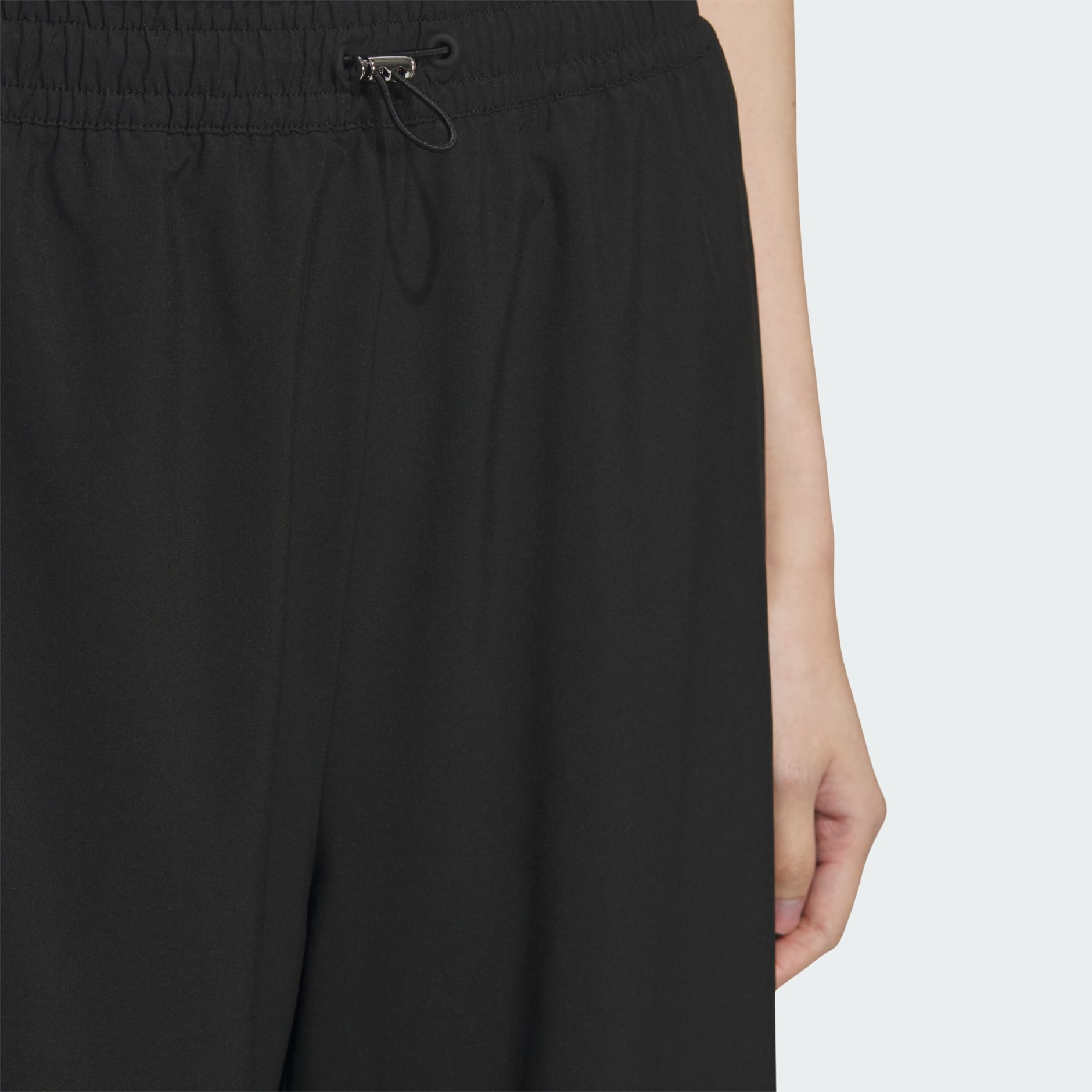 Must Haves Logo Woven Pant