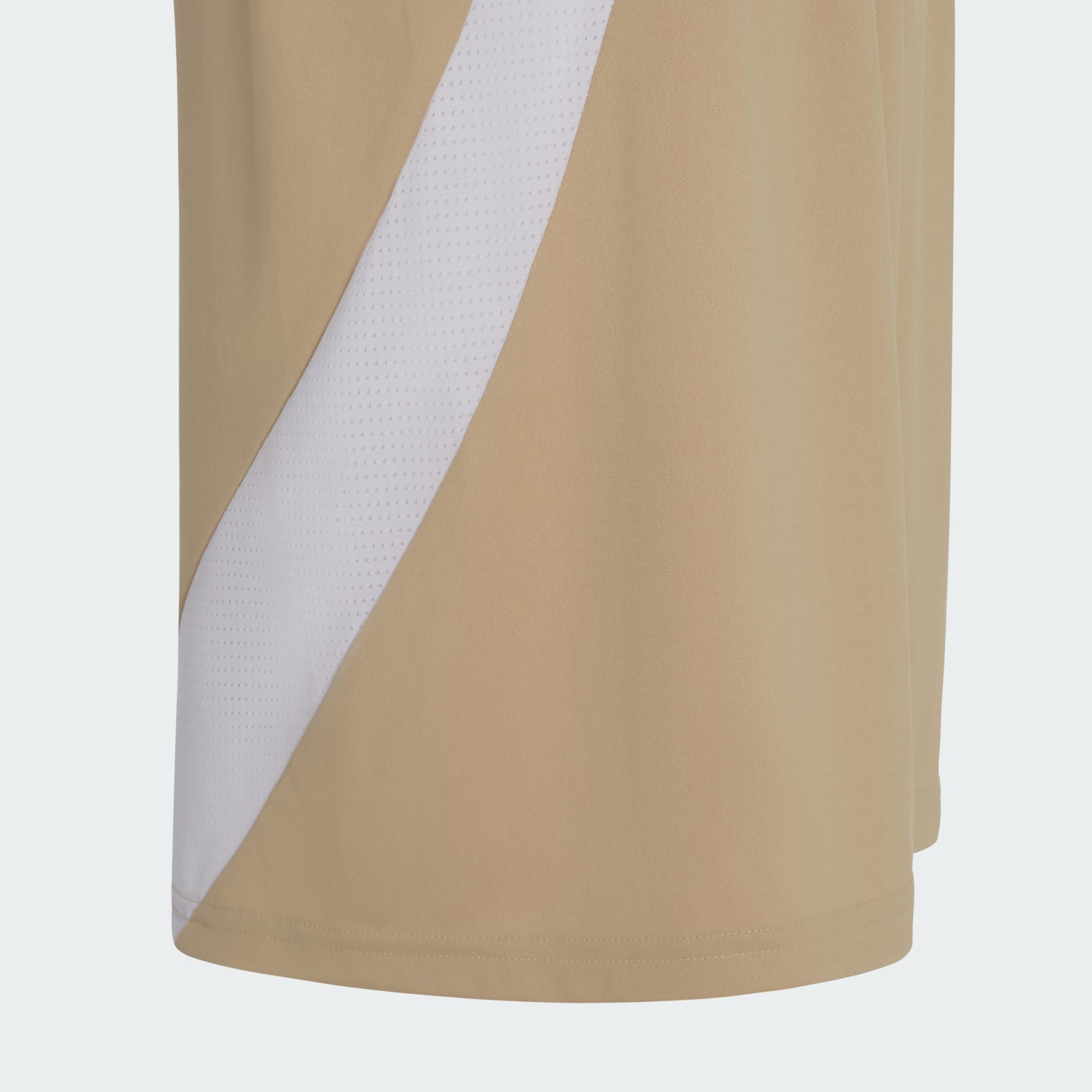 الشورت الثالث للرجال لنادي الأهلي لكرة القدم لعام 2024