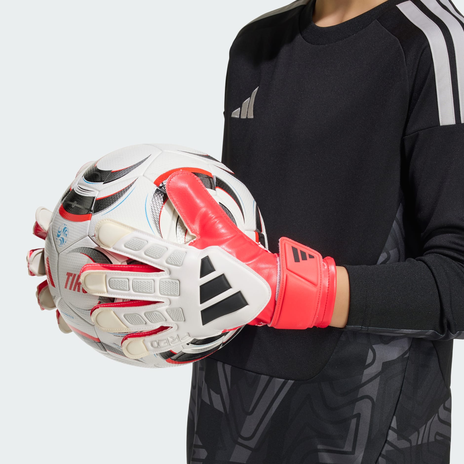 PREDATOR GOALKEEPER GLOVE TRAINING JUNIOR
