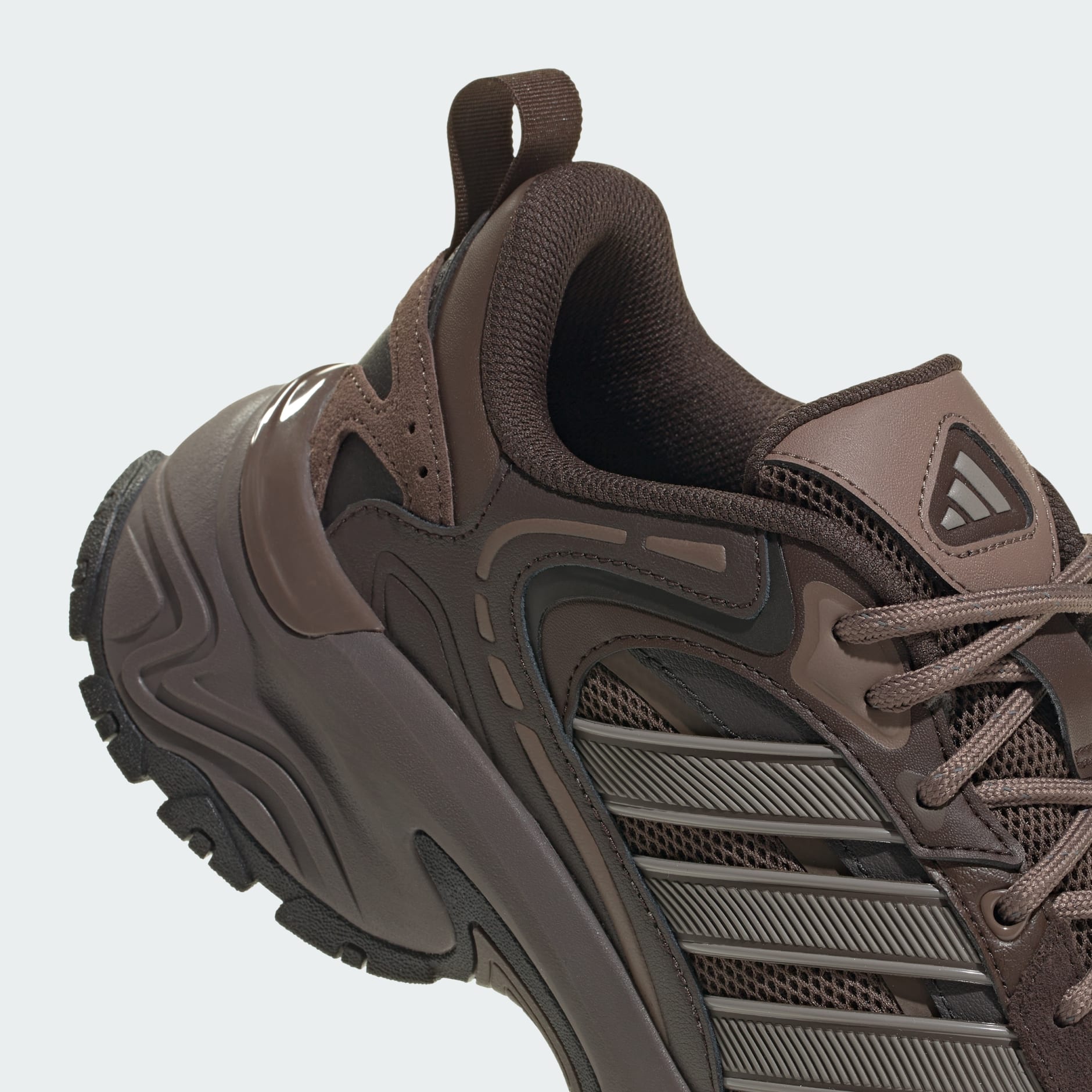 Shadow Fever 運動鞋