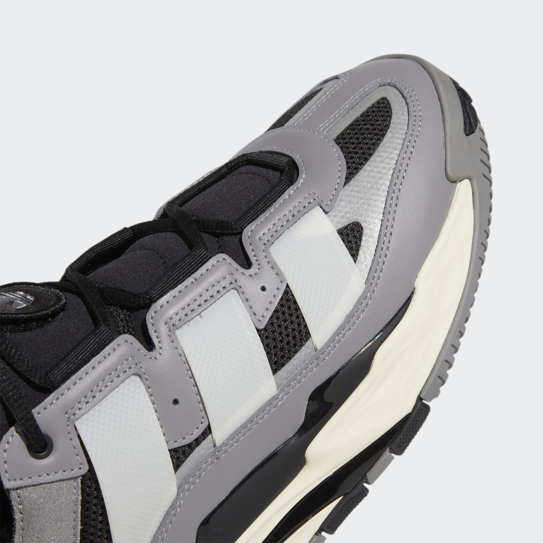 Niteball Shoes