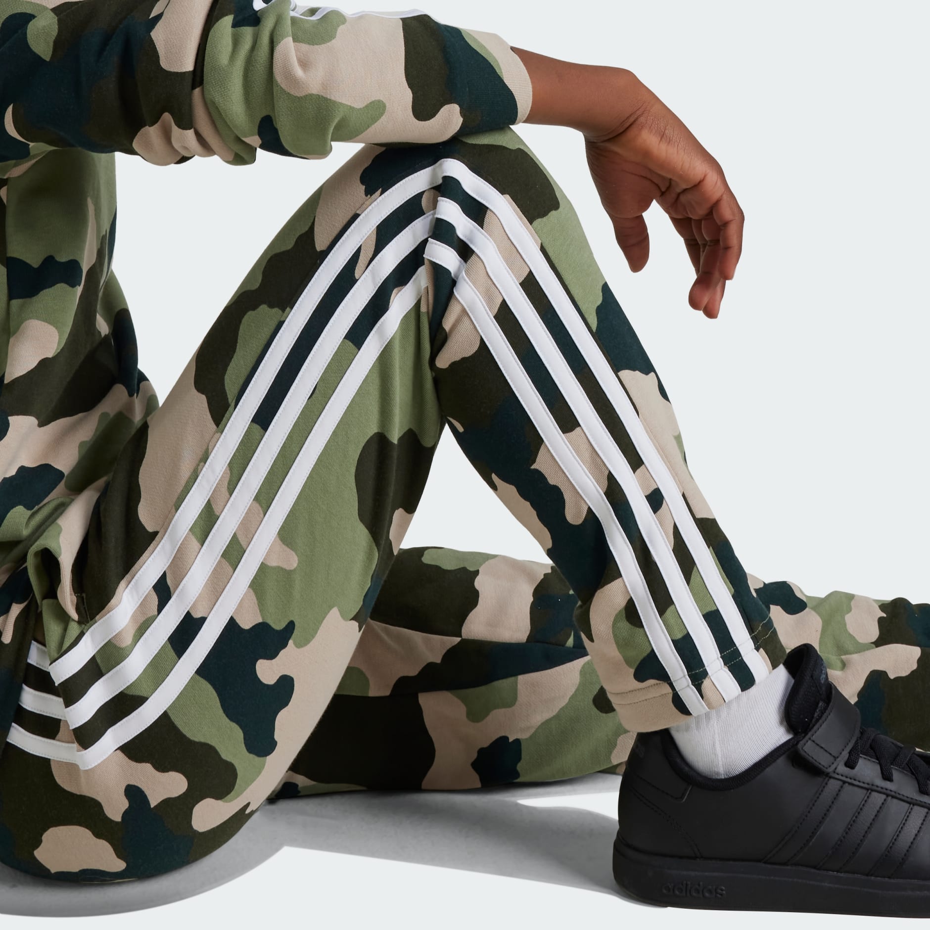 Adidas military orders pants