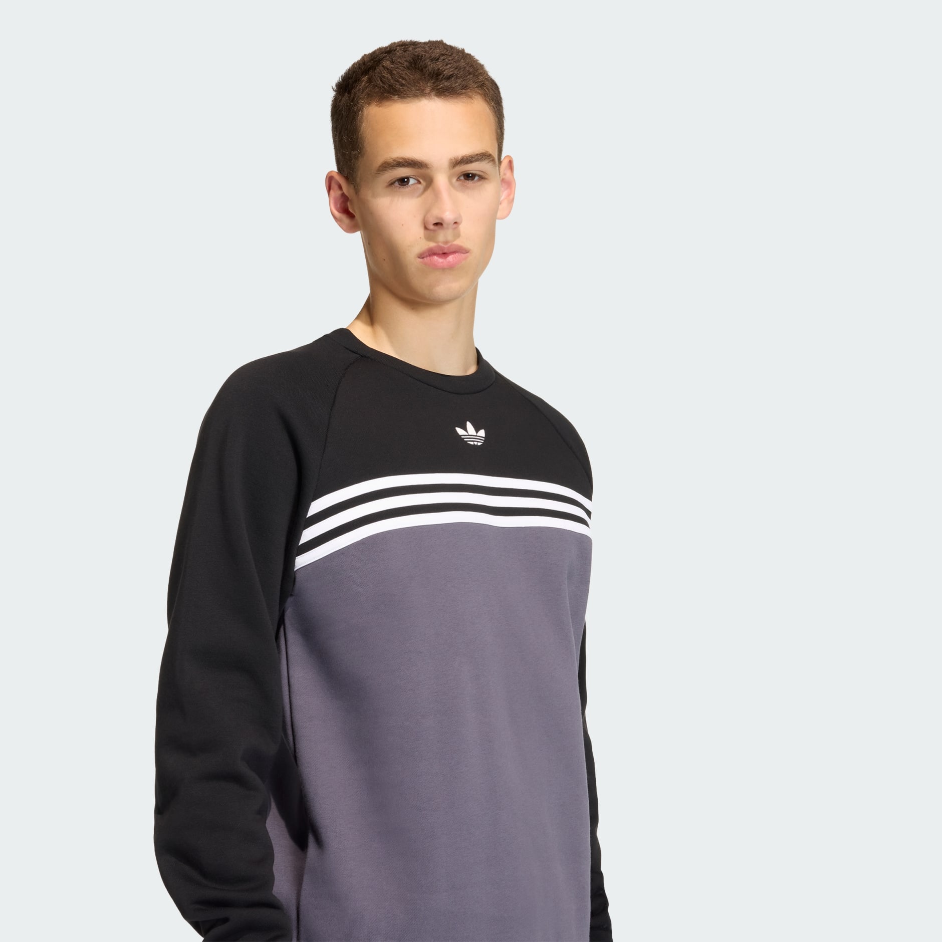 BLUZĂ CU DUNGI PE PIEPT ȘI GULER ROTUND