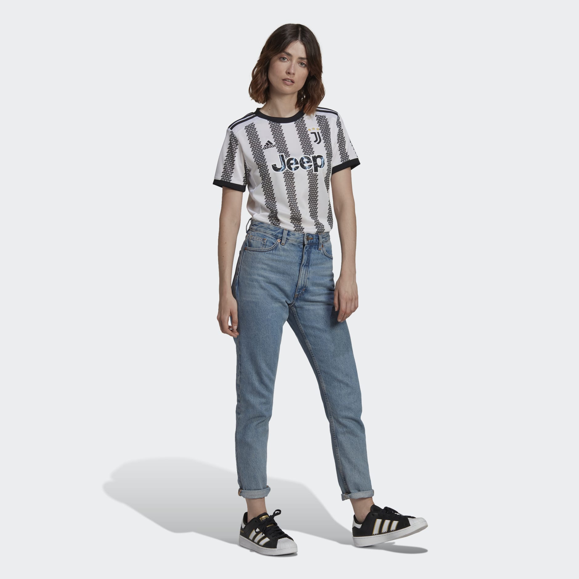 Juventus 22/23 Home Jersey