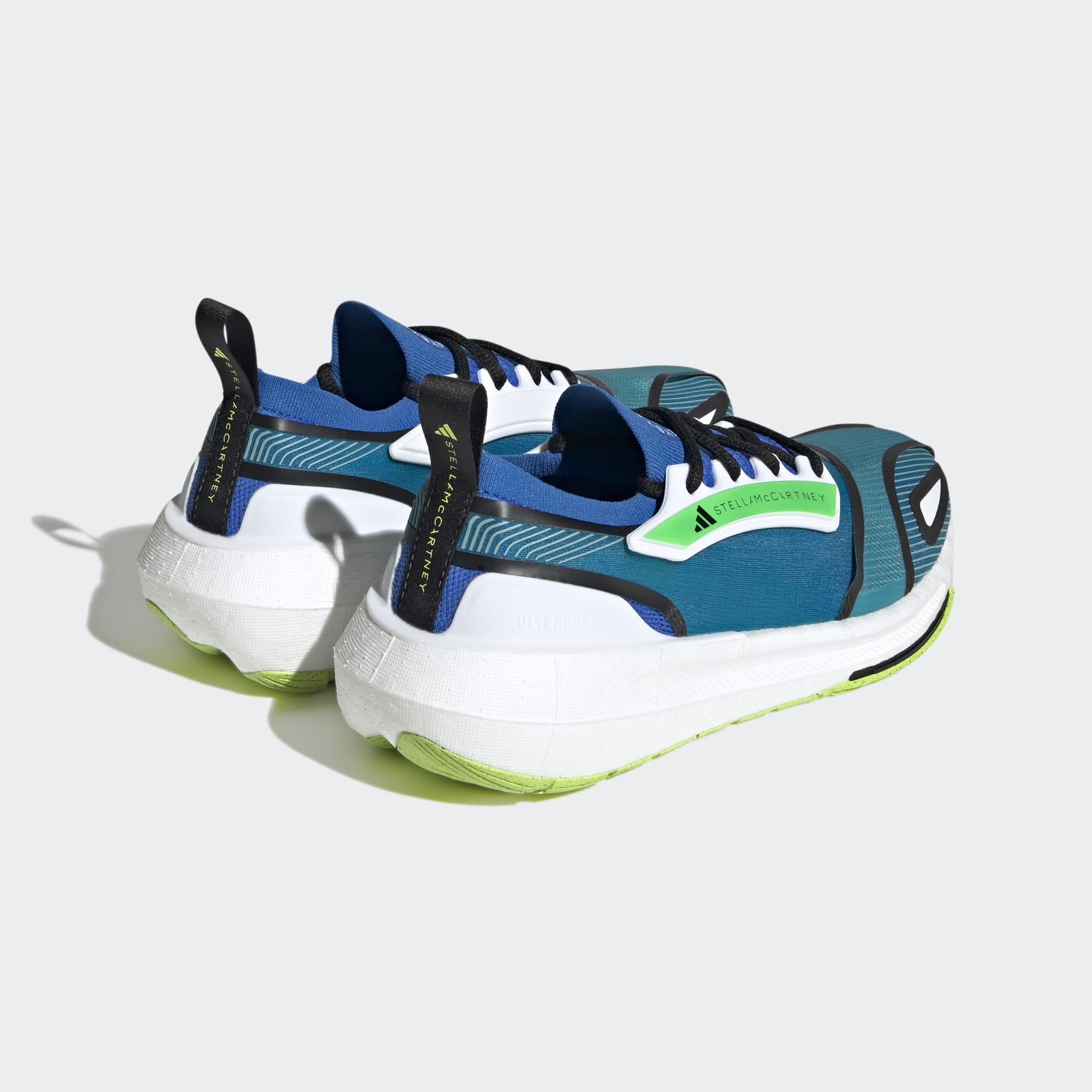 حذاء adidas by Stella McCartney Ultraboost Light