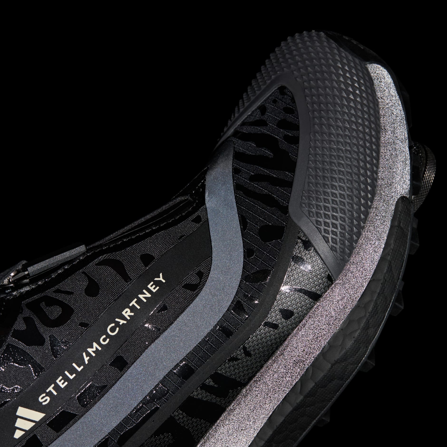 Pantofi adidas by Stella McCartney x Terrex Free Hiker Gore-Tex