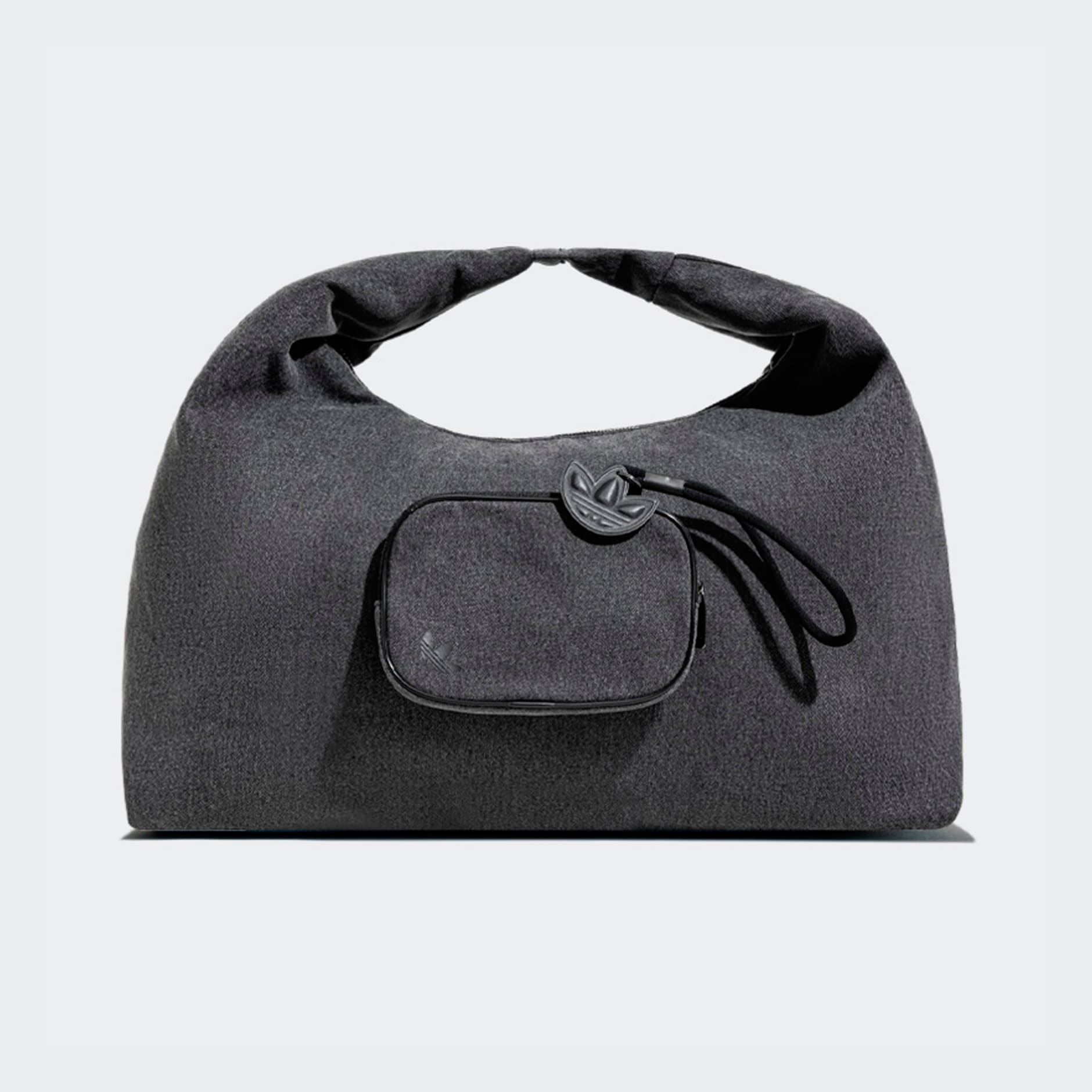 D SHOULDER BAG