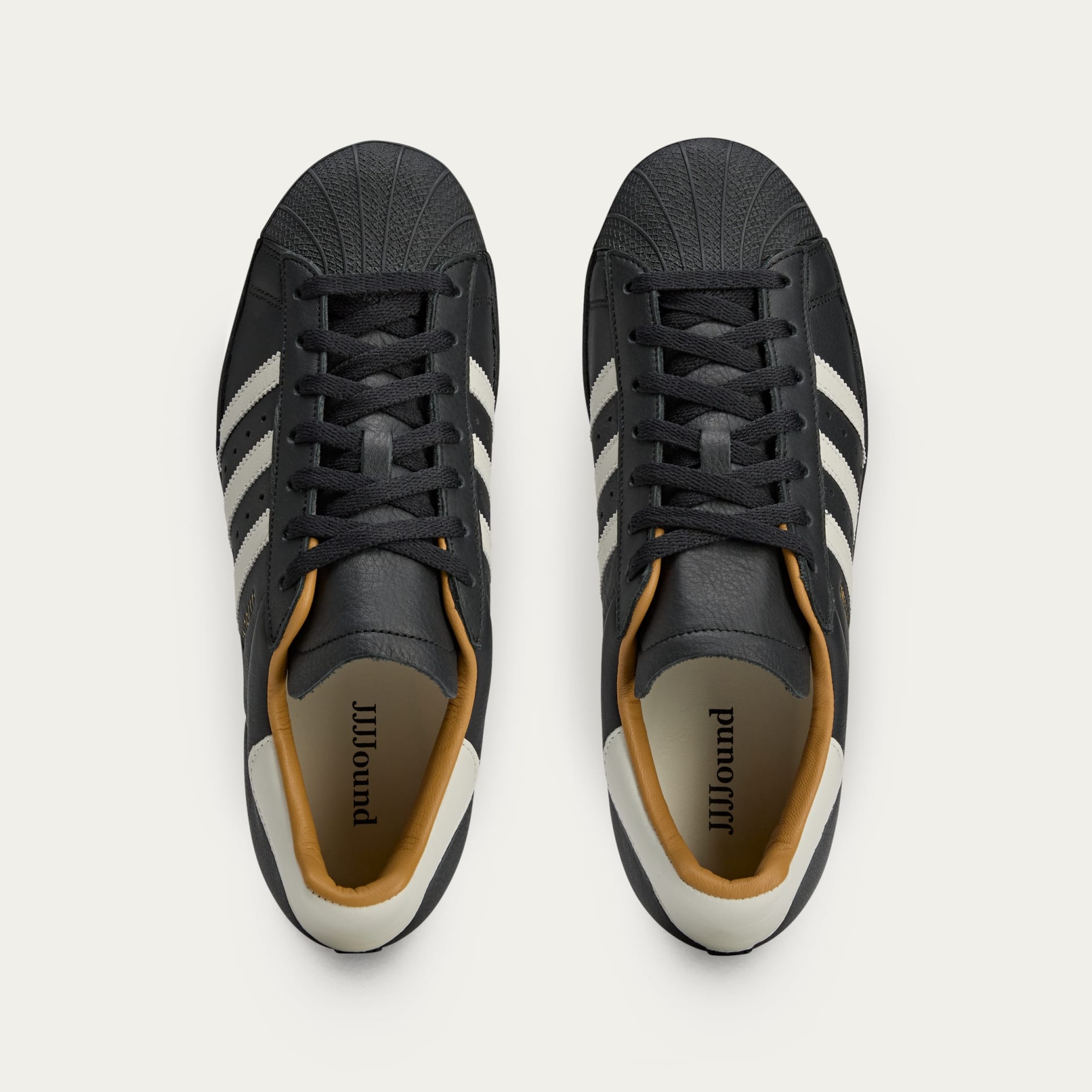 シューズ JJJJound adidasSambaOGOffWhiteCore Black AAIH8150AdidasxJJJJoundSuperst
