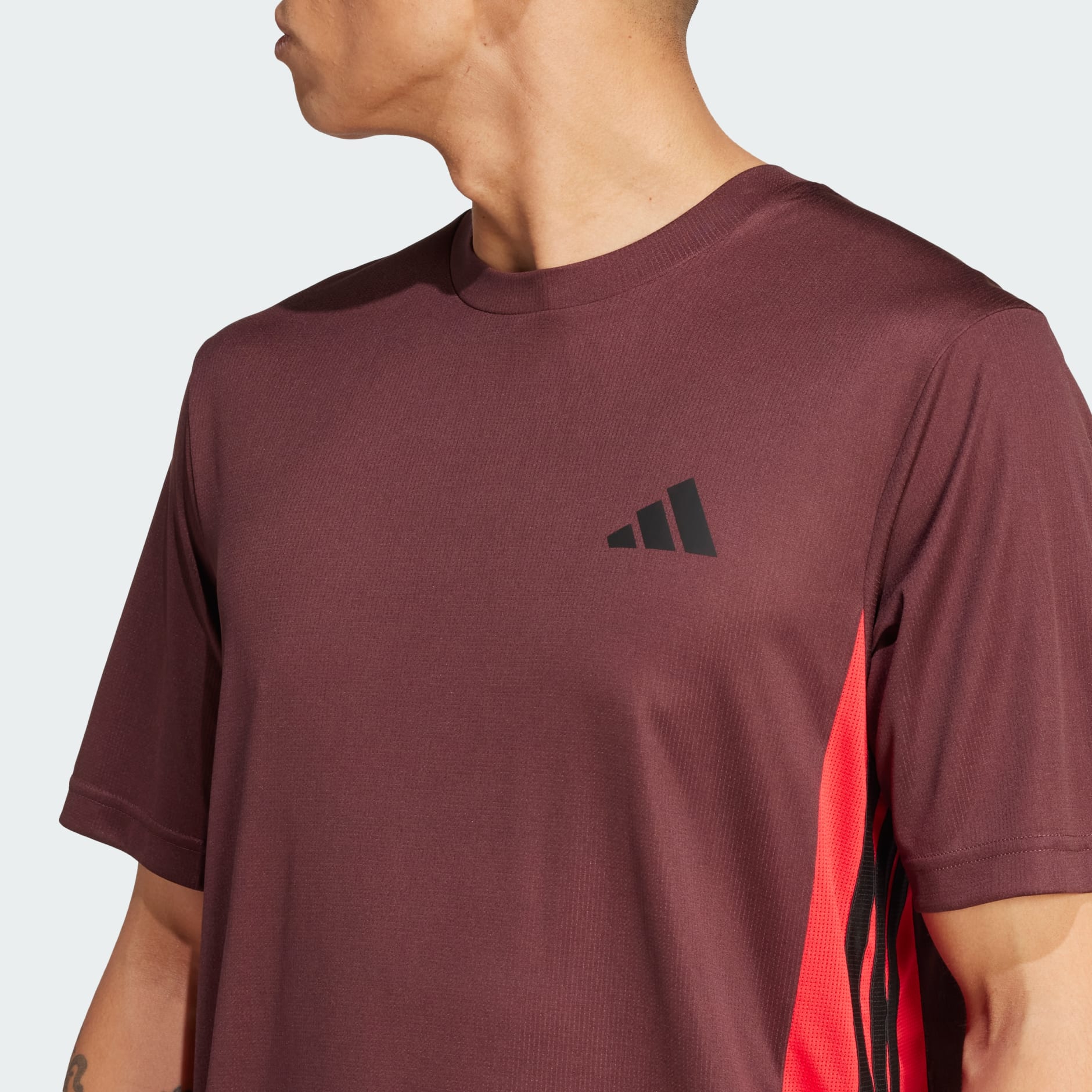 Train Essentials Seasonal Colorblock Tee