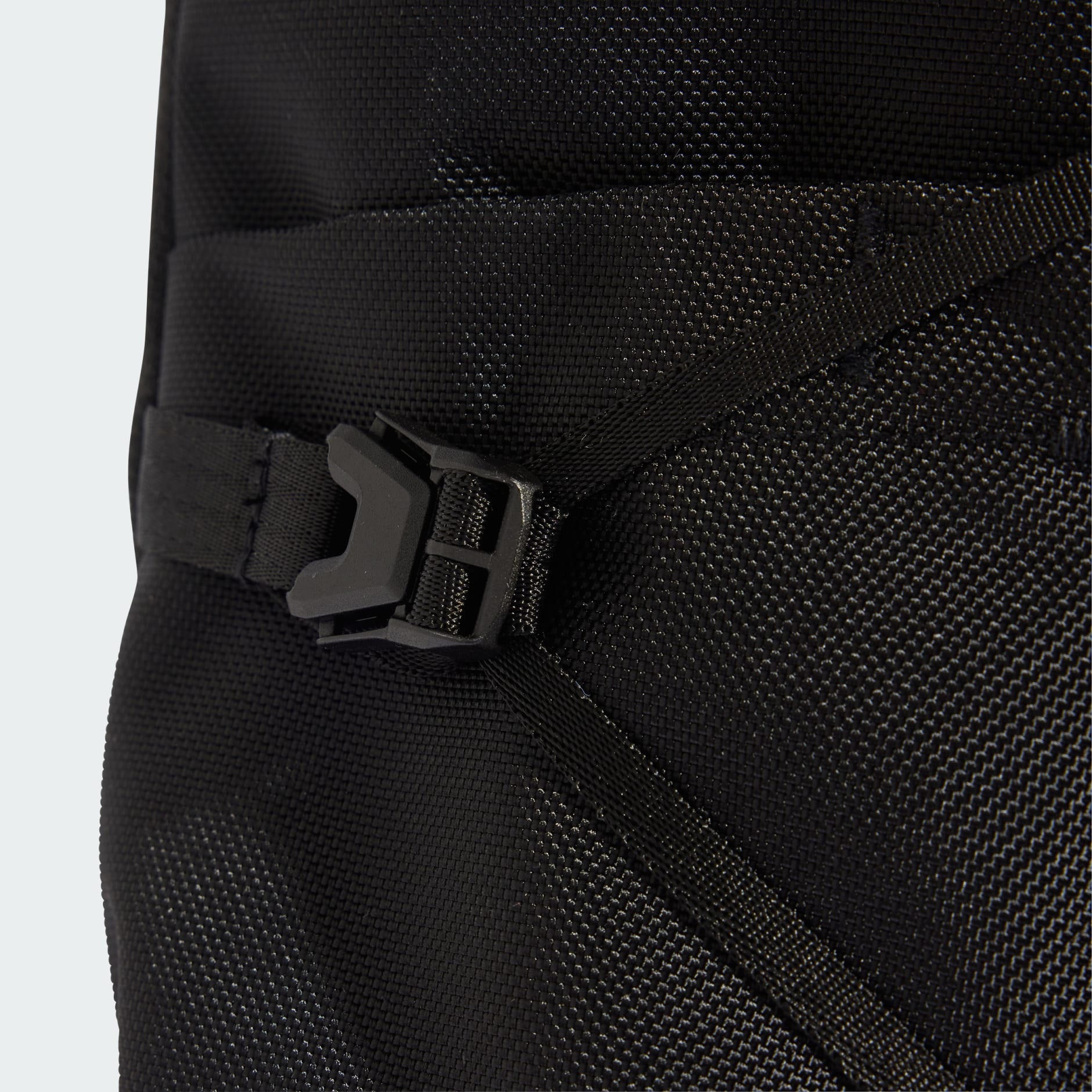 RUCSAC MERCEDES - AMG PETRONAS FORMULA 1 ENGINEERS & MARKETING