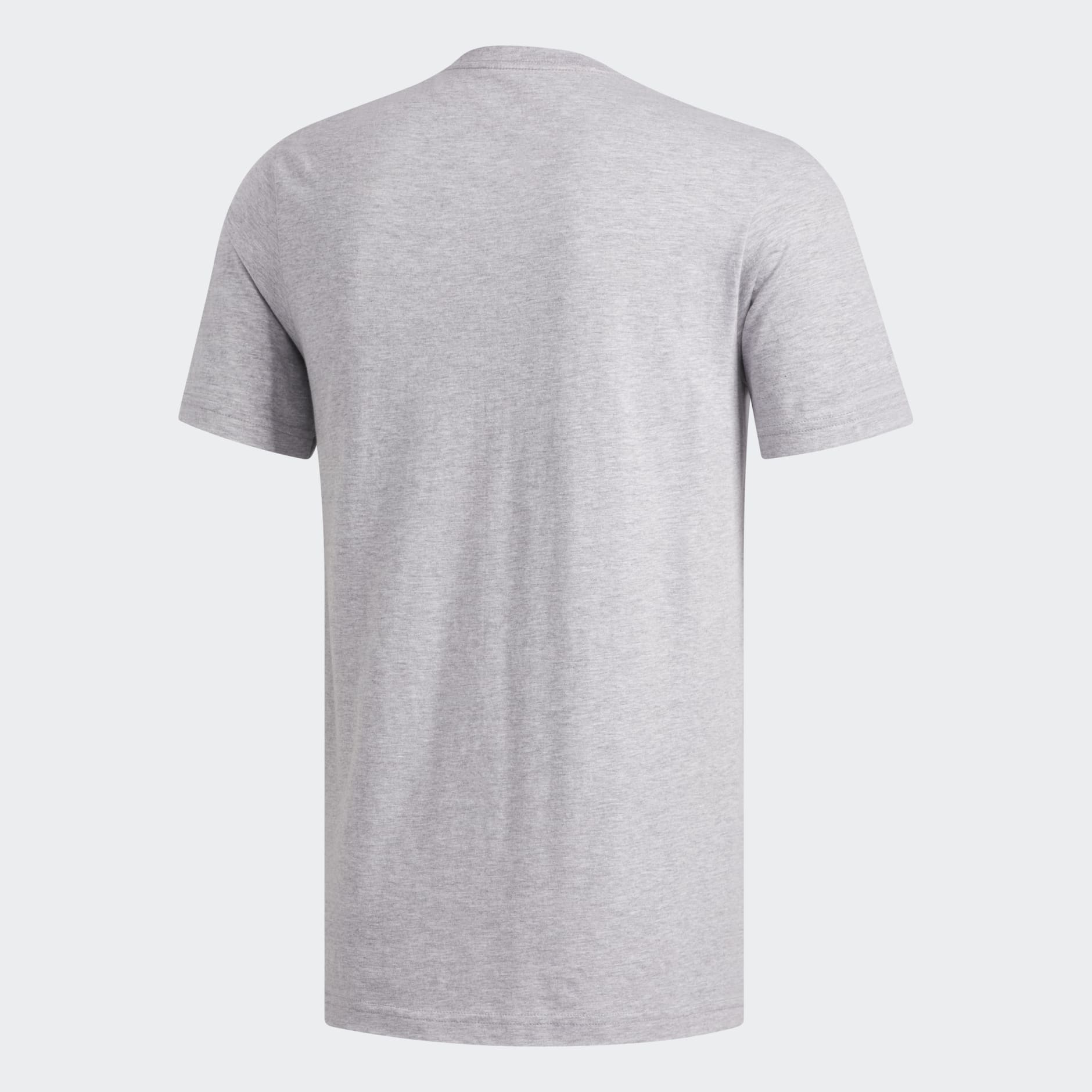 Camiseta Badge of Sport Basic