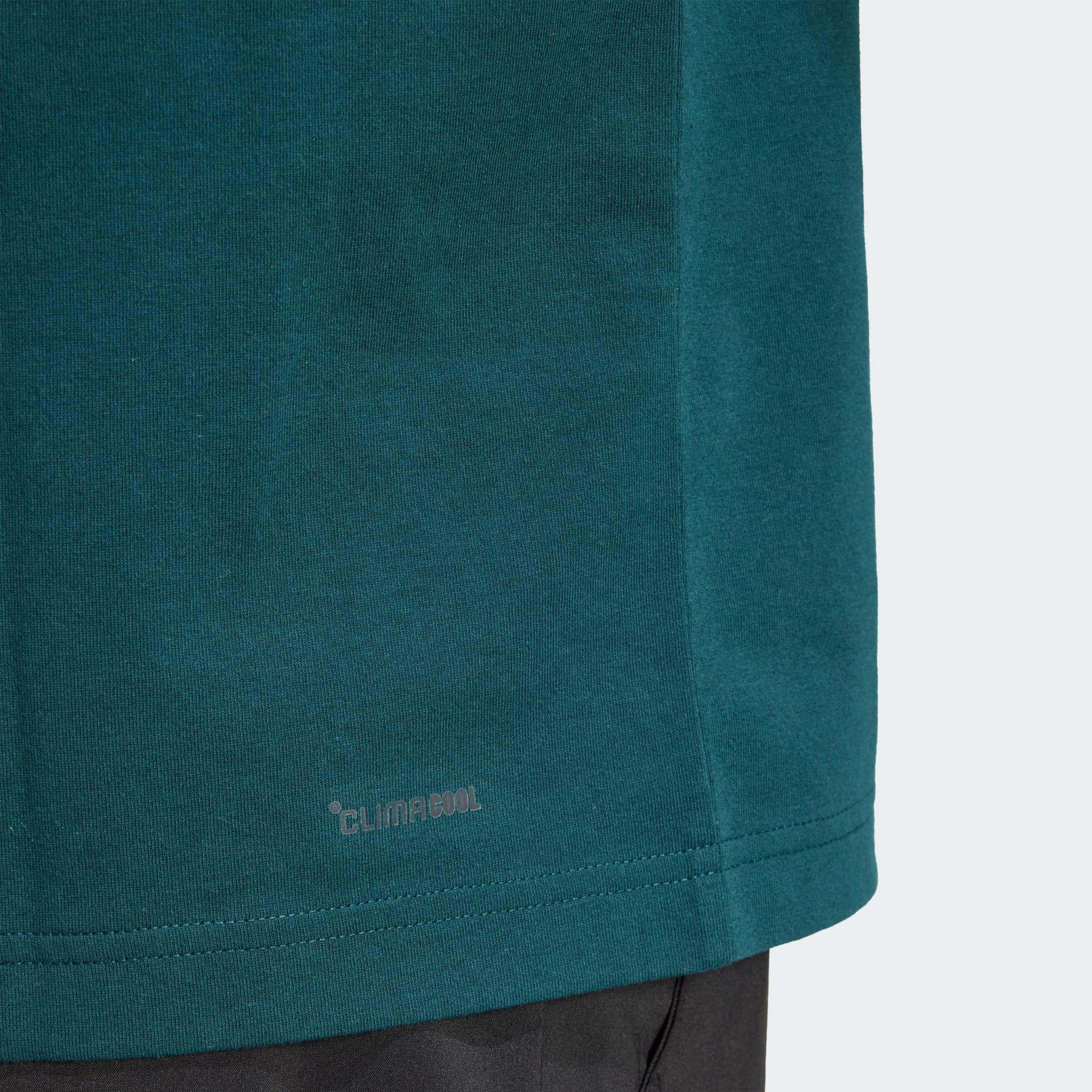 تيشيرت adidas Heritage Graphic