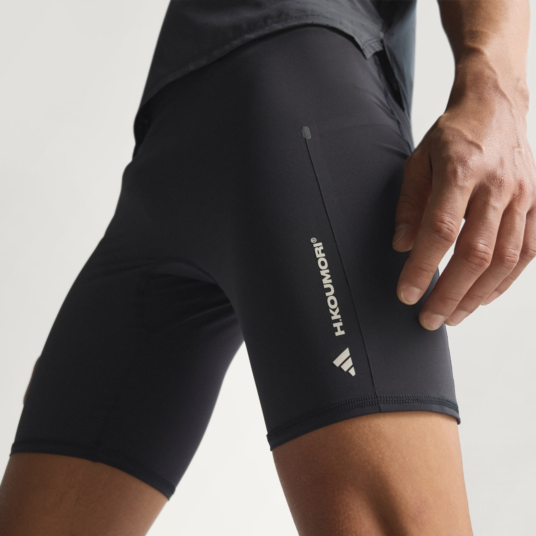 Colanți scurți adi365 Hermanos Kourmori