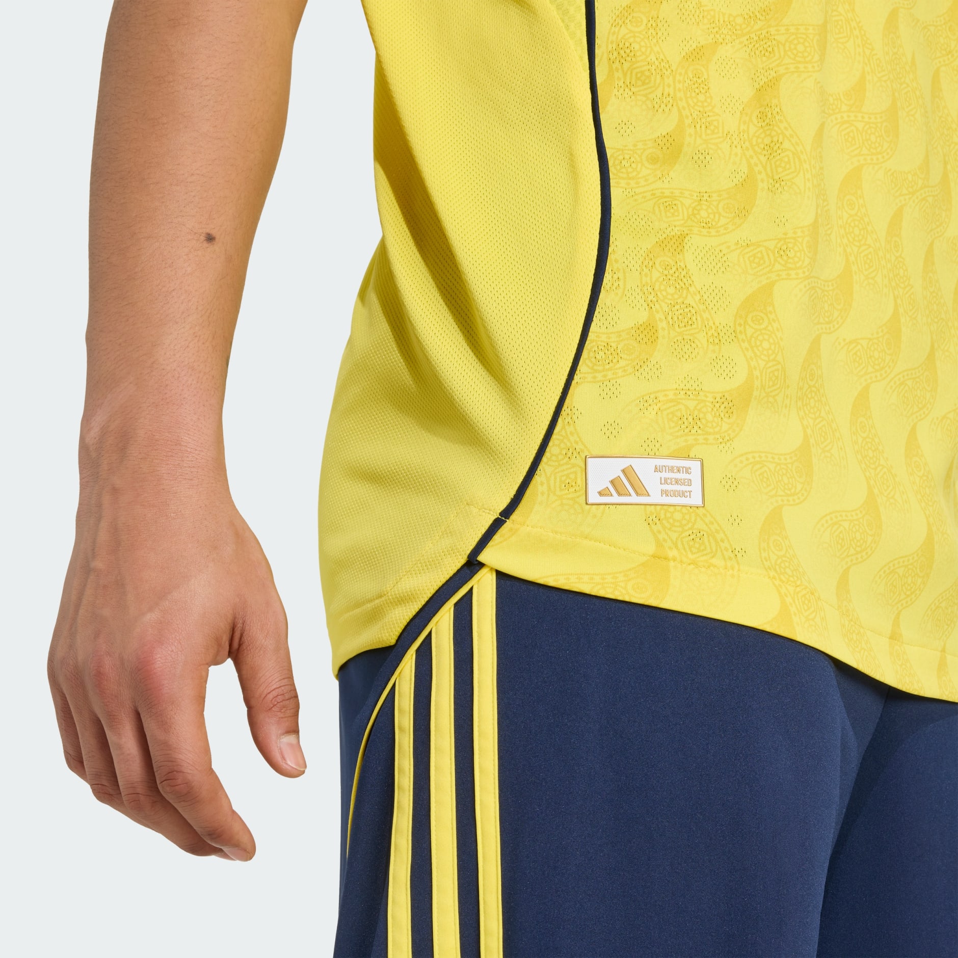 قميص نادي النصر لكرة القدم الأساسي لموسم 25/26 أصلي