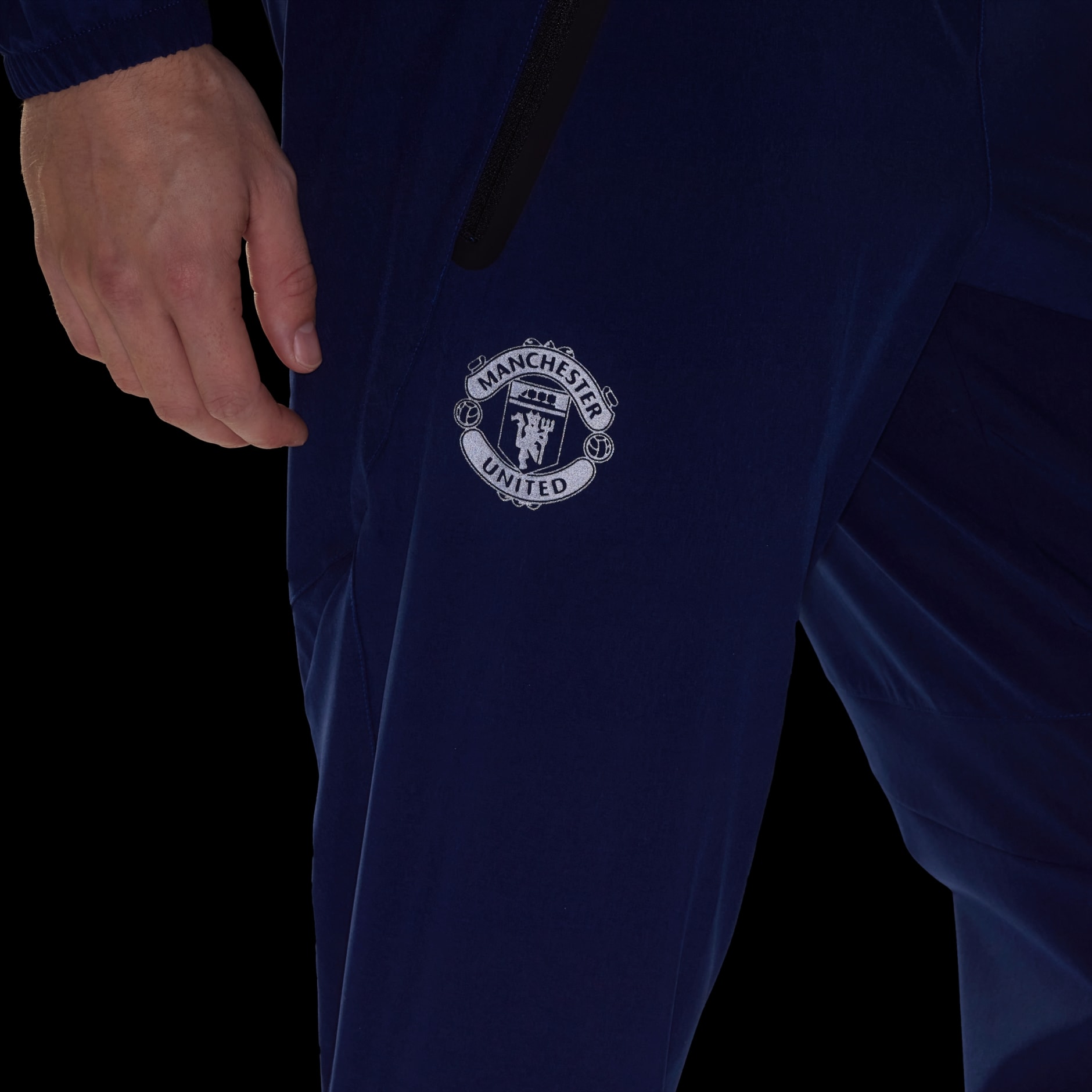 Hlače Manchester United Tiro 25 Competition Vis Tech Travel