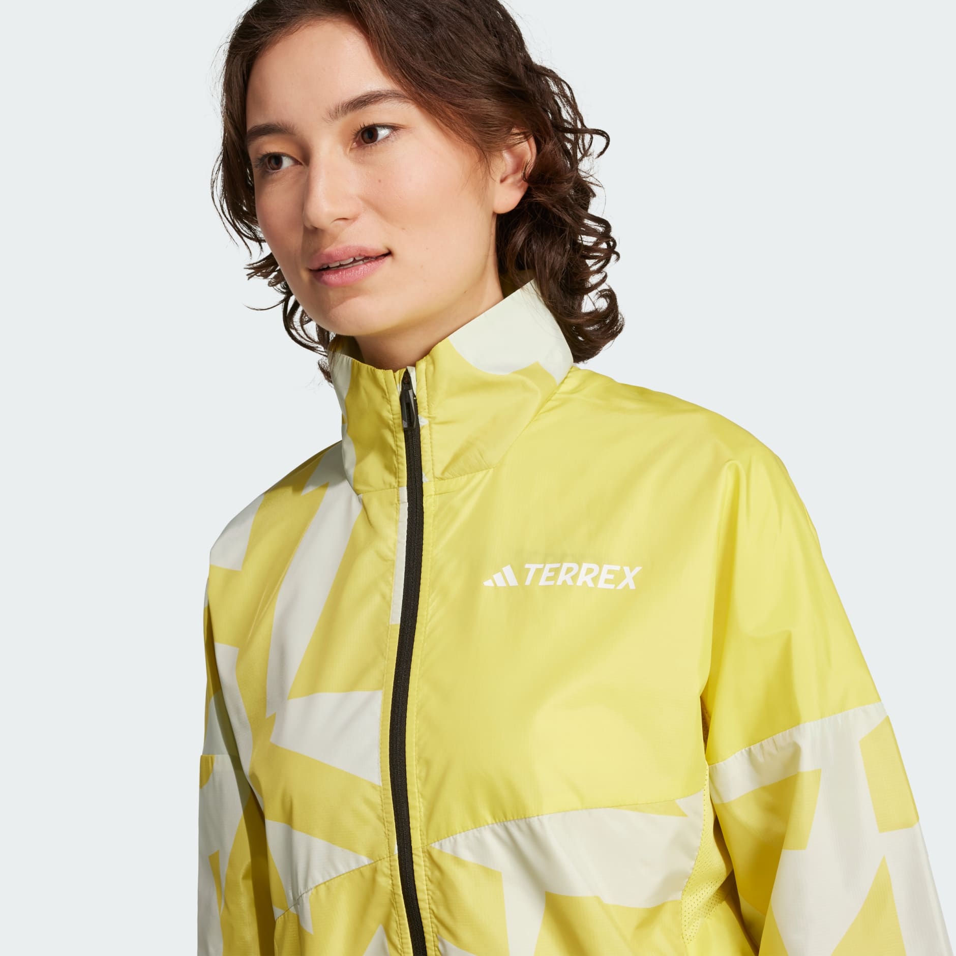 Clothing - Terrex Multi Printed Wind Jacket - Yellow | adidas