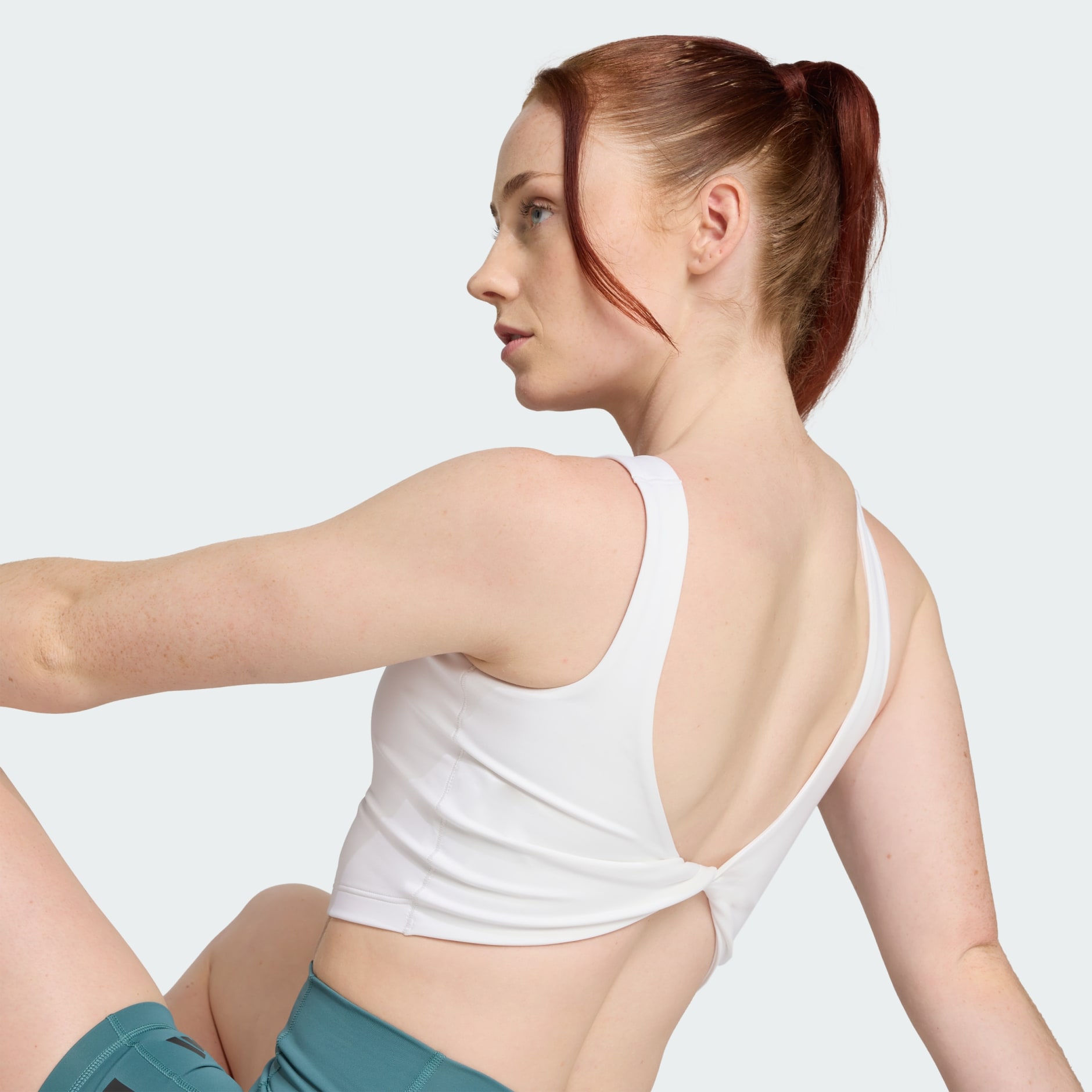 حمالة صدر Power من دون أكمام بدعم خفيف