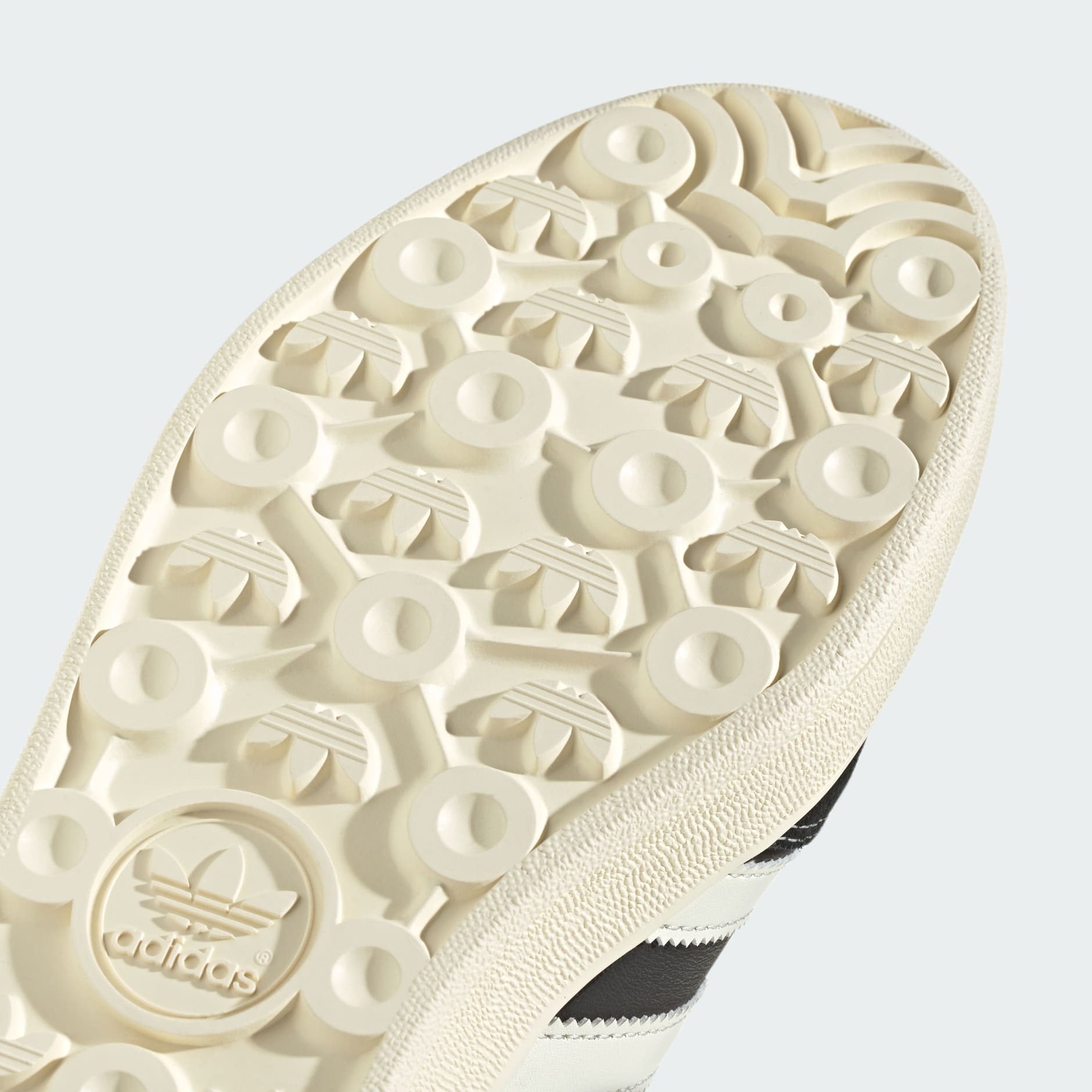 Gazelle Indoor Shoes