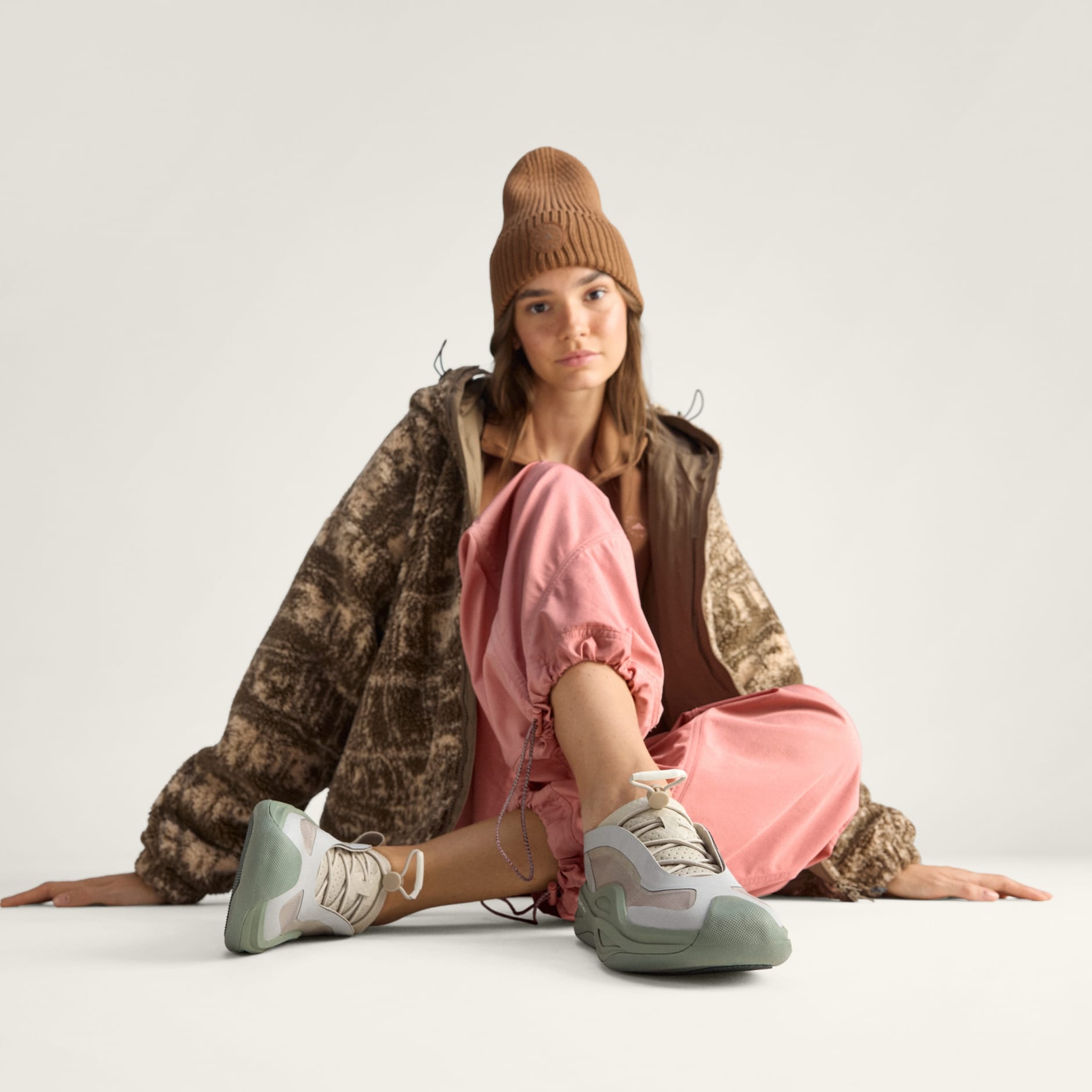 Pantofi adidas by Stella McCartney Sportswear Low Ground