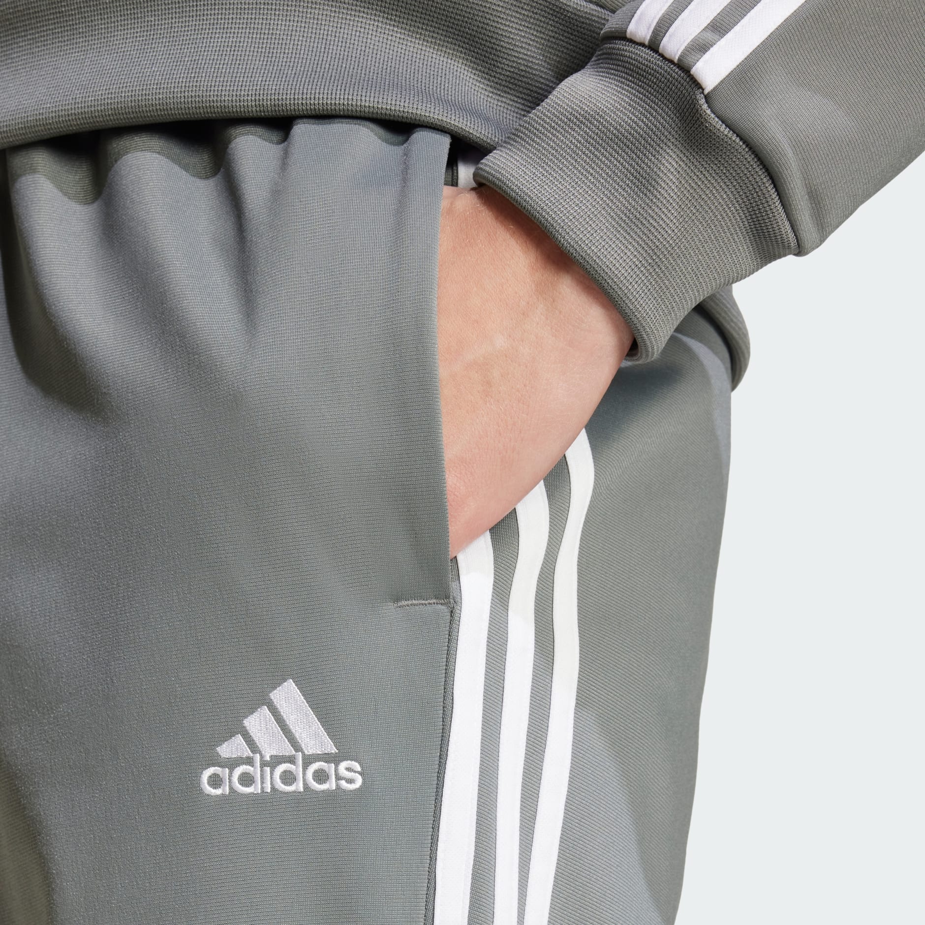 Basic 3-Stripes Tricot Track Suit