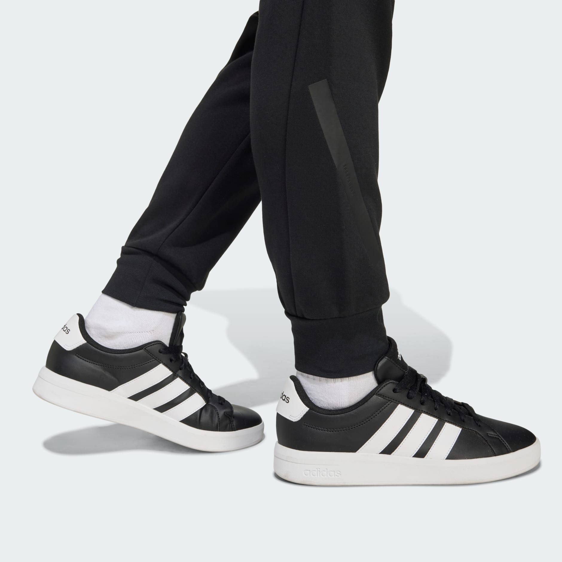 Dječje hlače sa suženim nogavicama adidas Z.N.E.