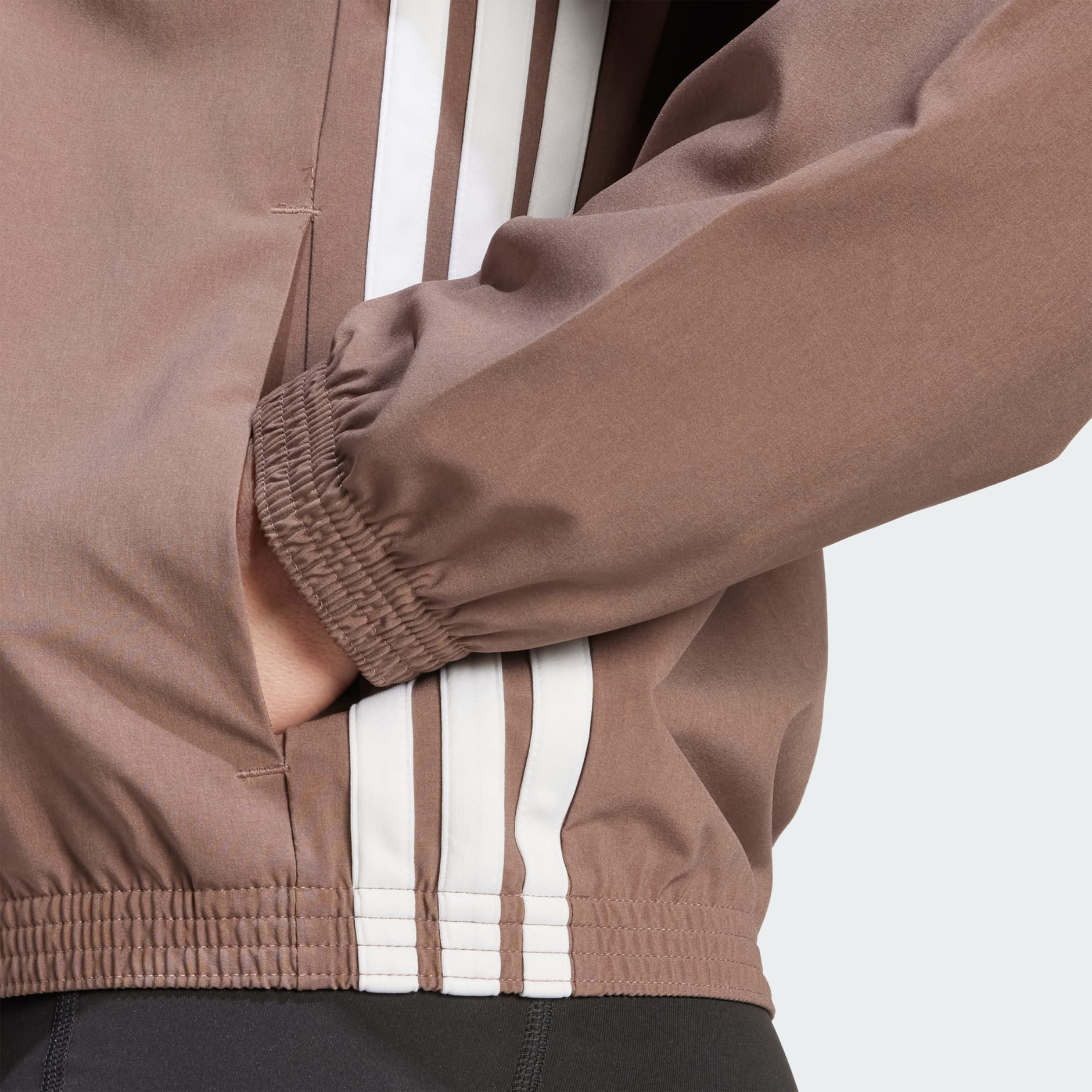 جاكيت Train Essentials 3-Stripes Woven Warm-Up