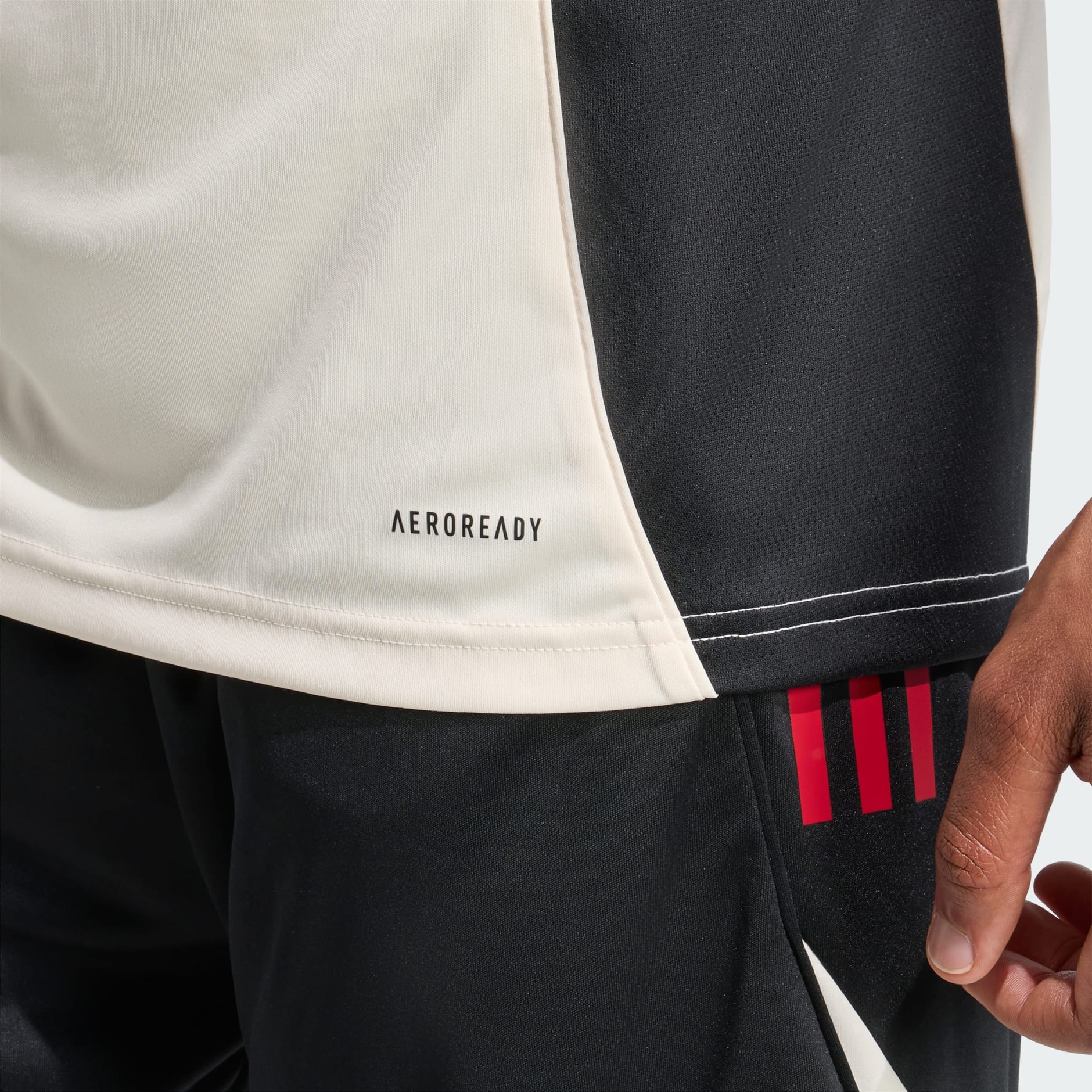 Liverpool FC Tiro 25 Competition Sleeveless Jersey