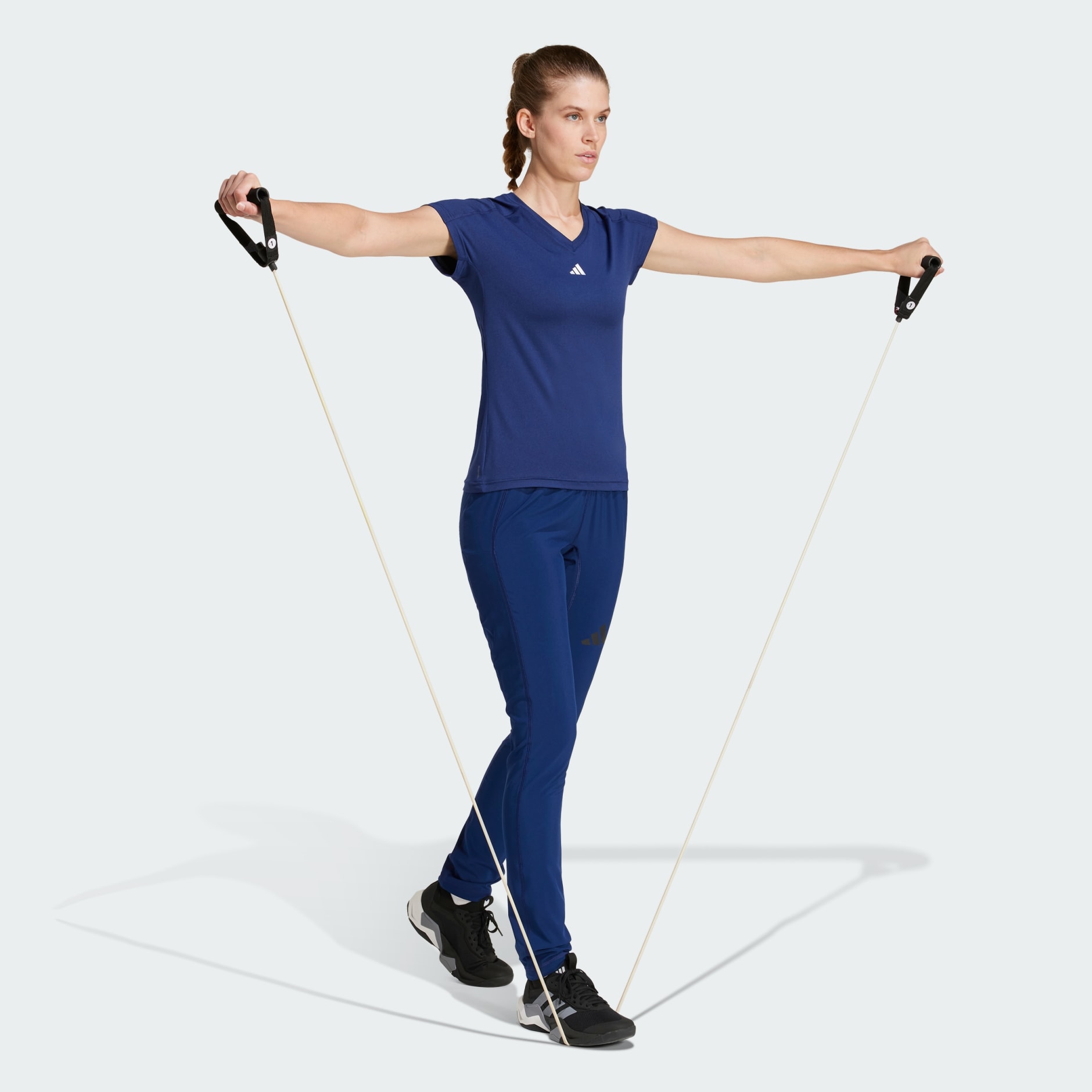 Tricou minimalist cu guler &icirc;n V Train Essentials AEROREADY