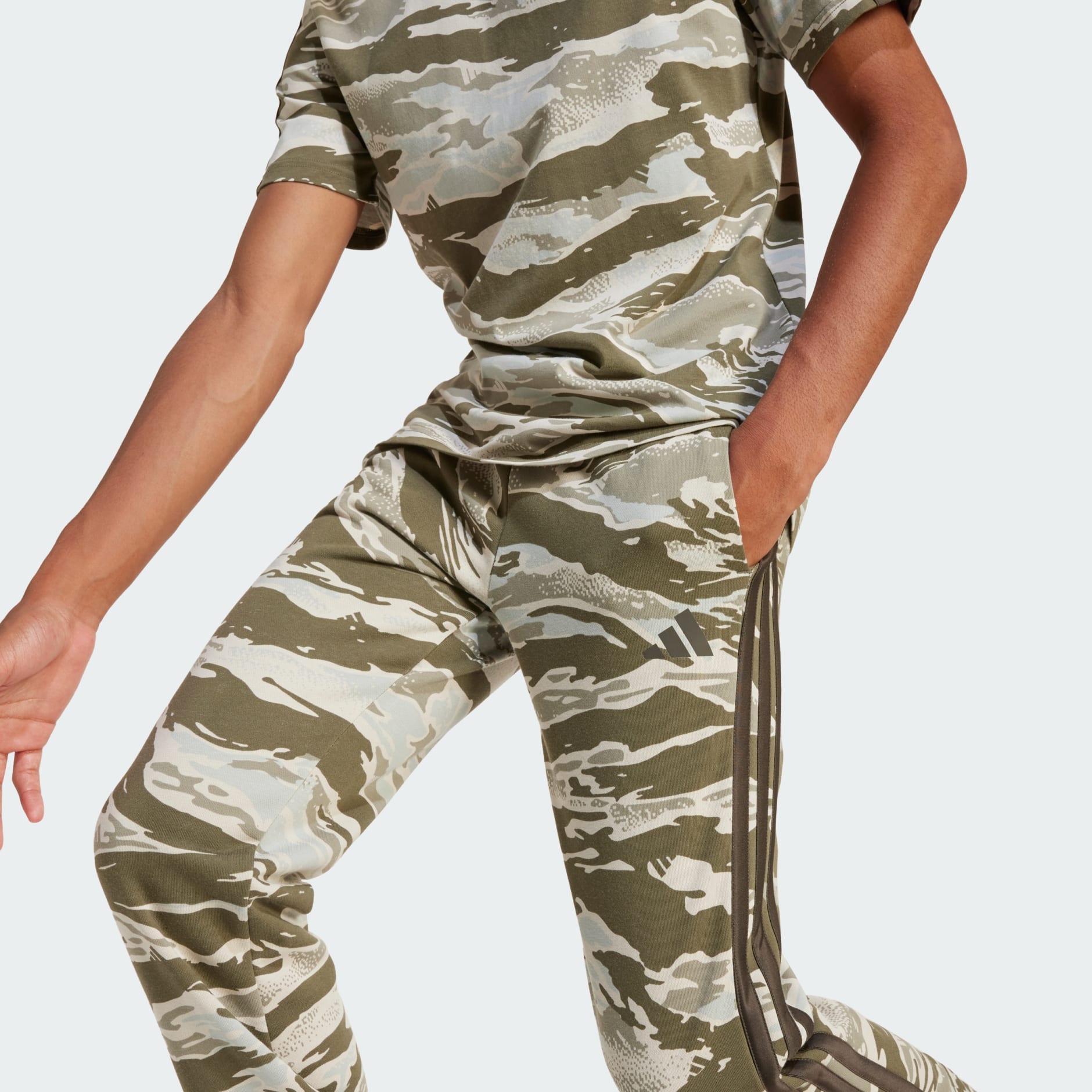 Seasonal Essentials Camo Pants Kids