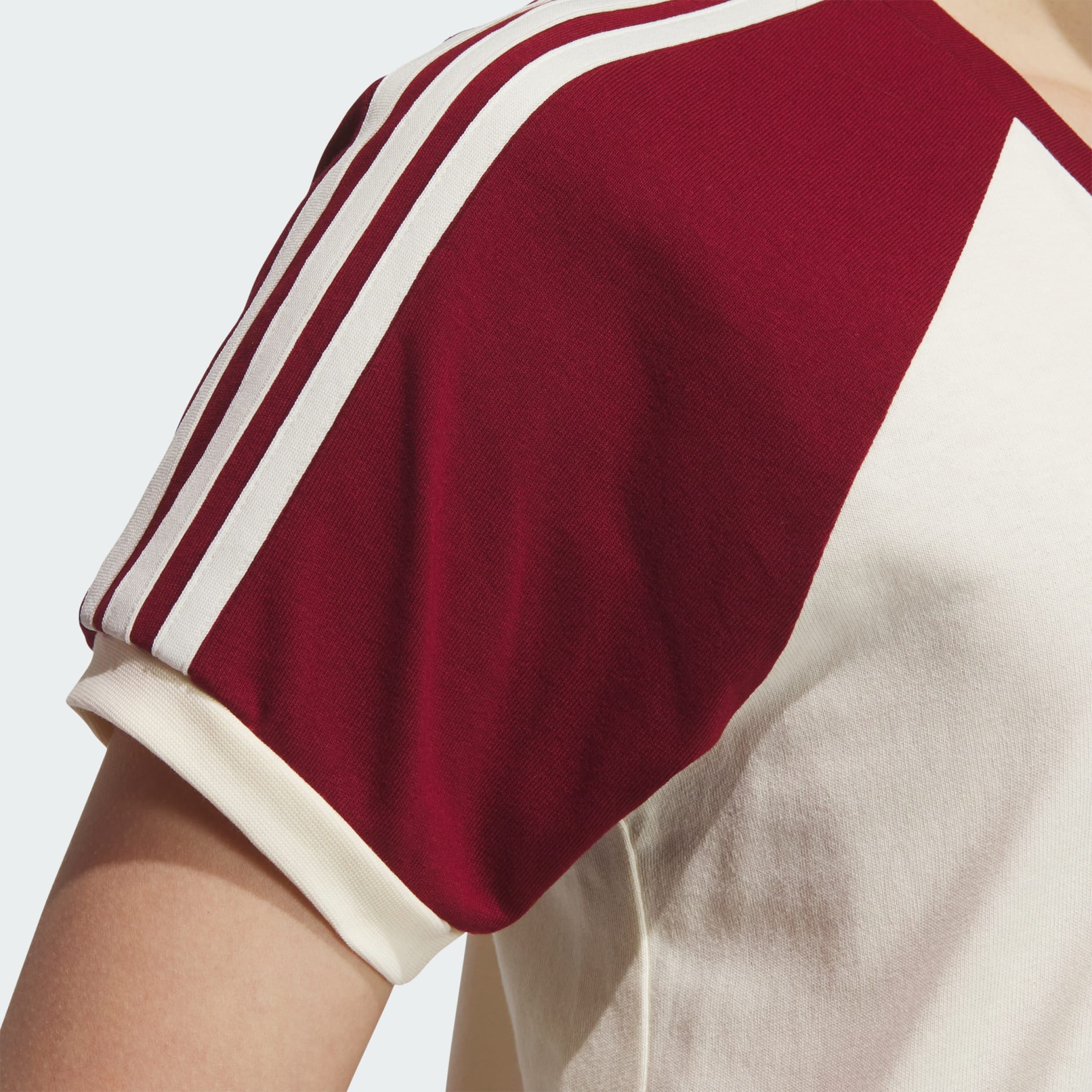 ★adidas originals★W V-NECK T-シャツ KE6163 KF0316 V-Neck Short Sleeve Tee - White | adidas Hong Kong