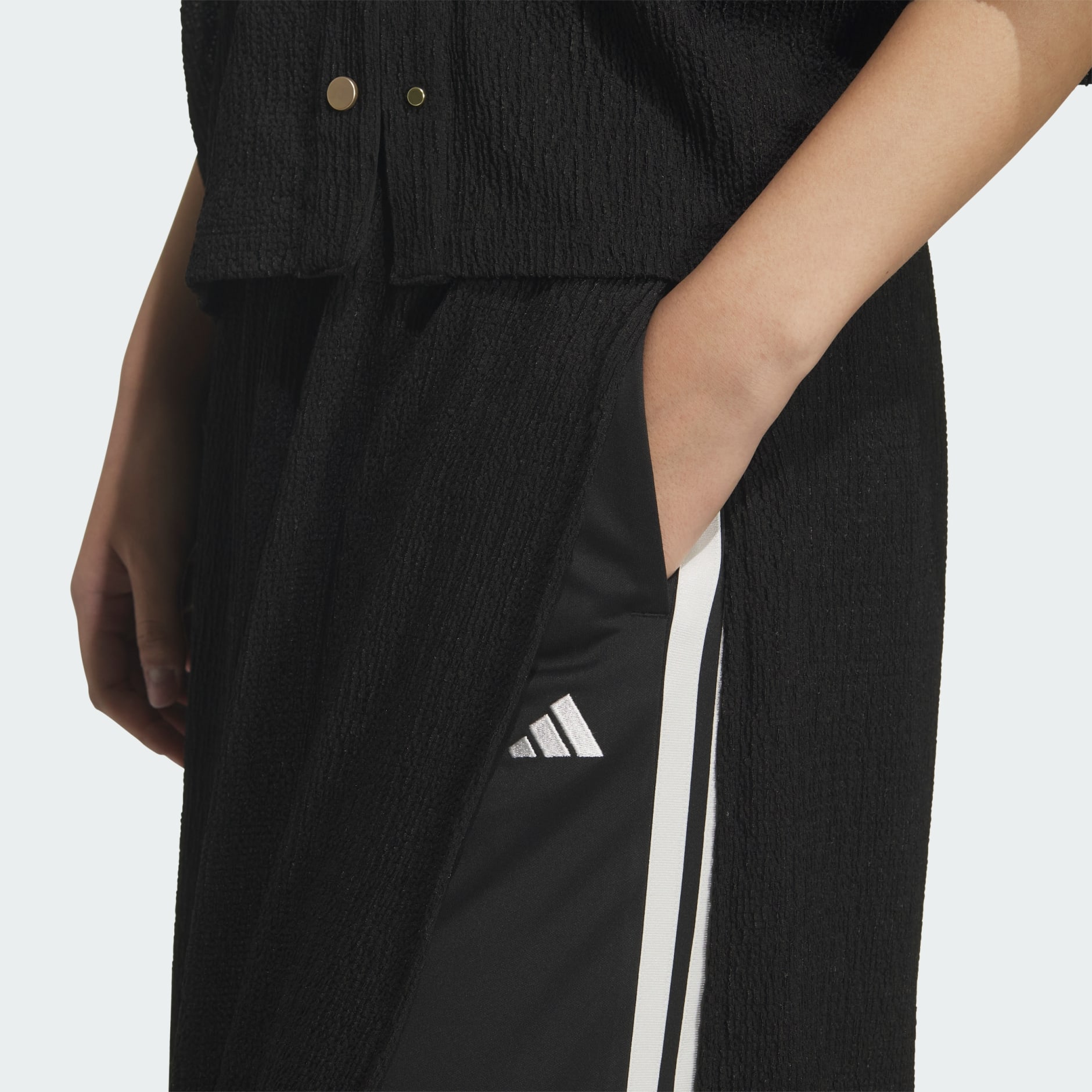 SOFTLUX SHEER REGULAR FIT SKIRT