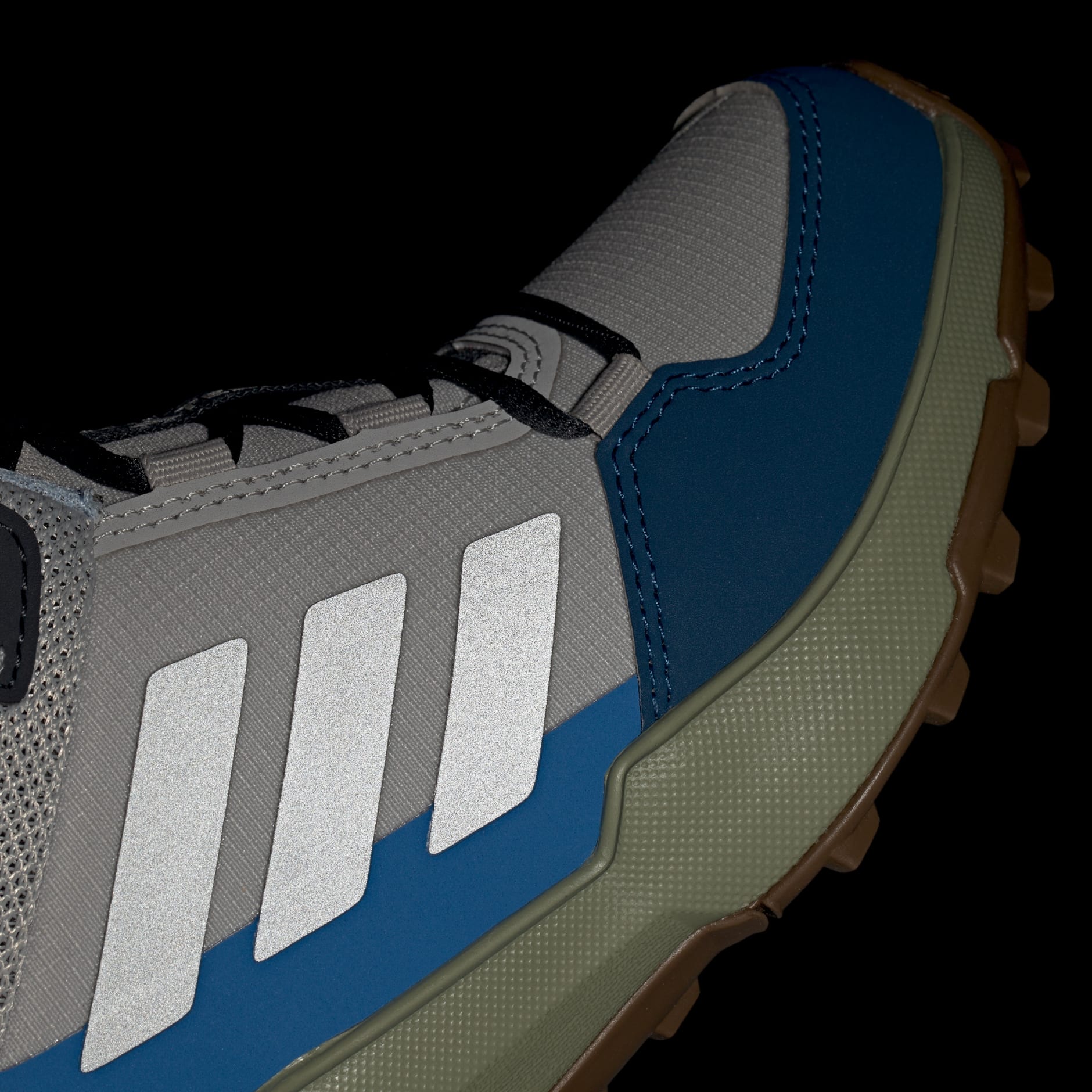 Planinarske cipele Terrex Ax4r Mid