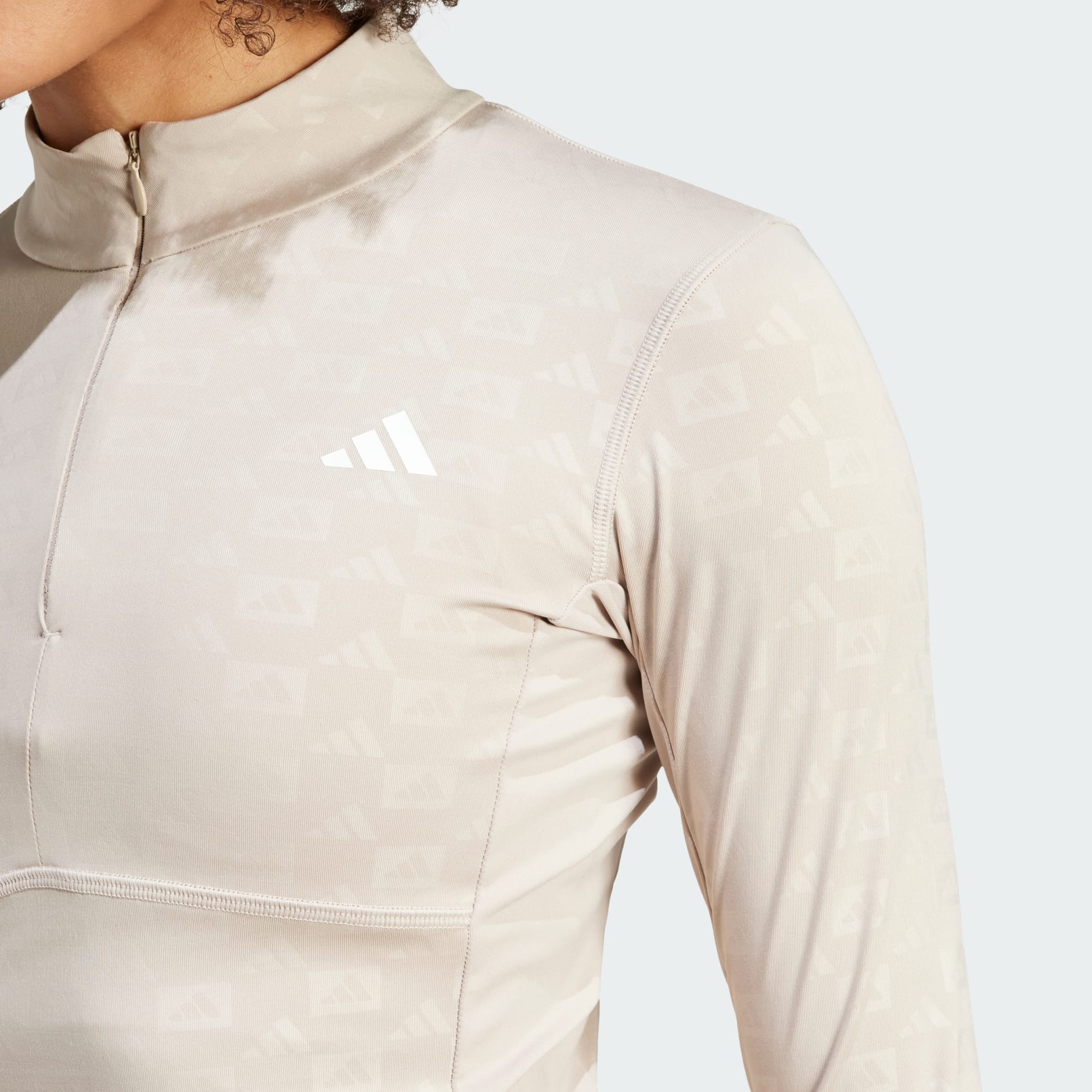 【adidas】HYPERGLAM トレーニング EMBOSS トップ CLOTHING - Hyperglam Training Emboss Top - Beige | adidas Oman