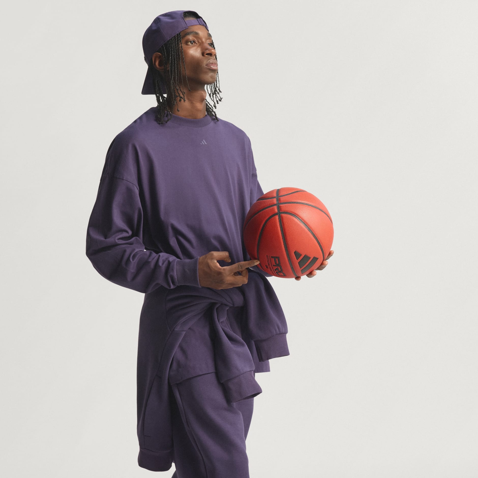 Tricou adidas Basketball cu m&acirc;necă lungă (unisex)